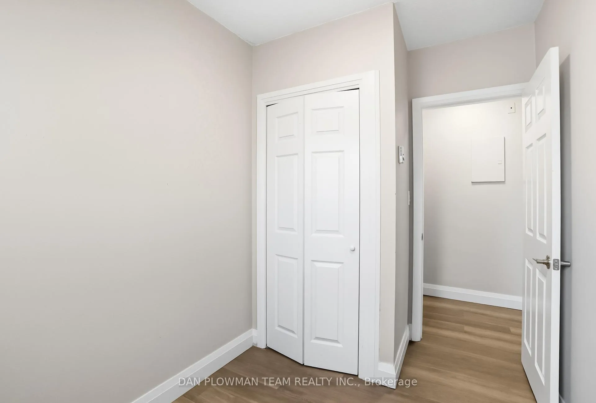 Photo 18 of 476 Albert Street, Oshawa, Central — HOMEH