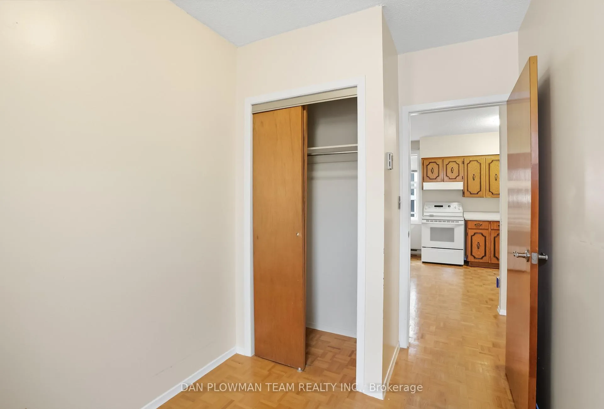 Photo 42 of 476 Albert Street, Oshawa, Central — HOMEH
