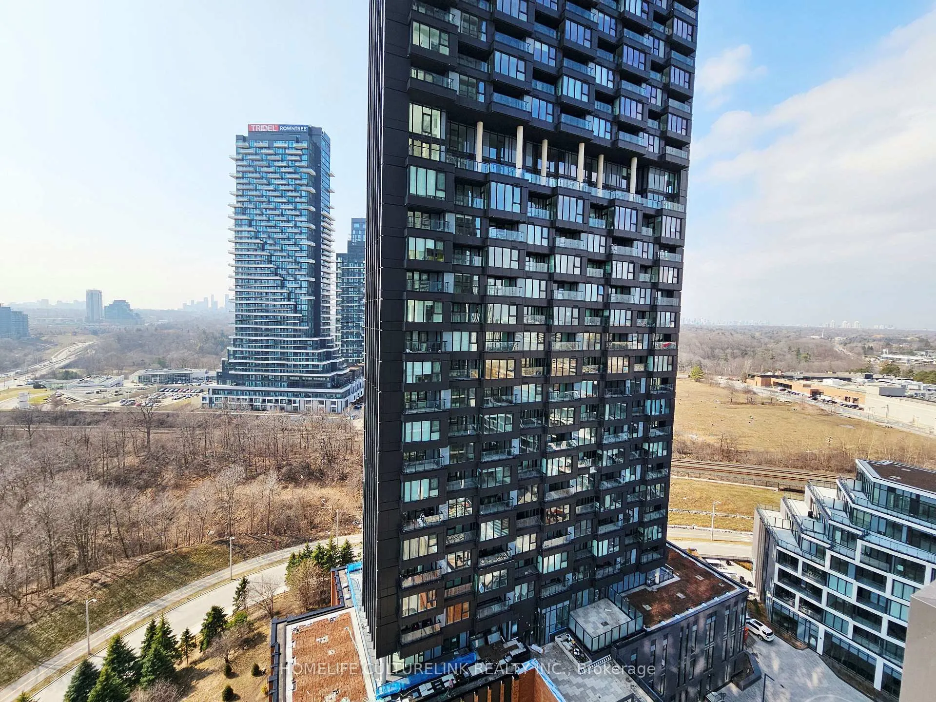 Photo 15 of Unit 1704, 1 Quarrington Lane, North York, Banbury-Don Mills — HOMEH