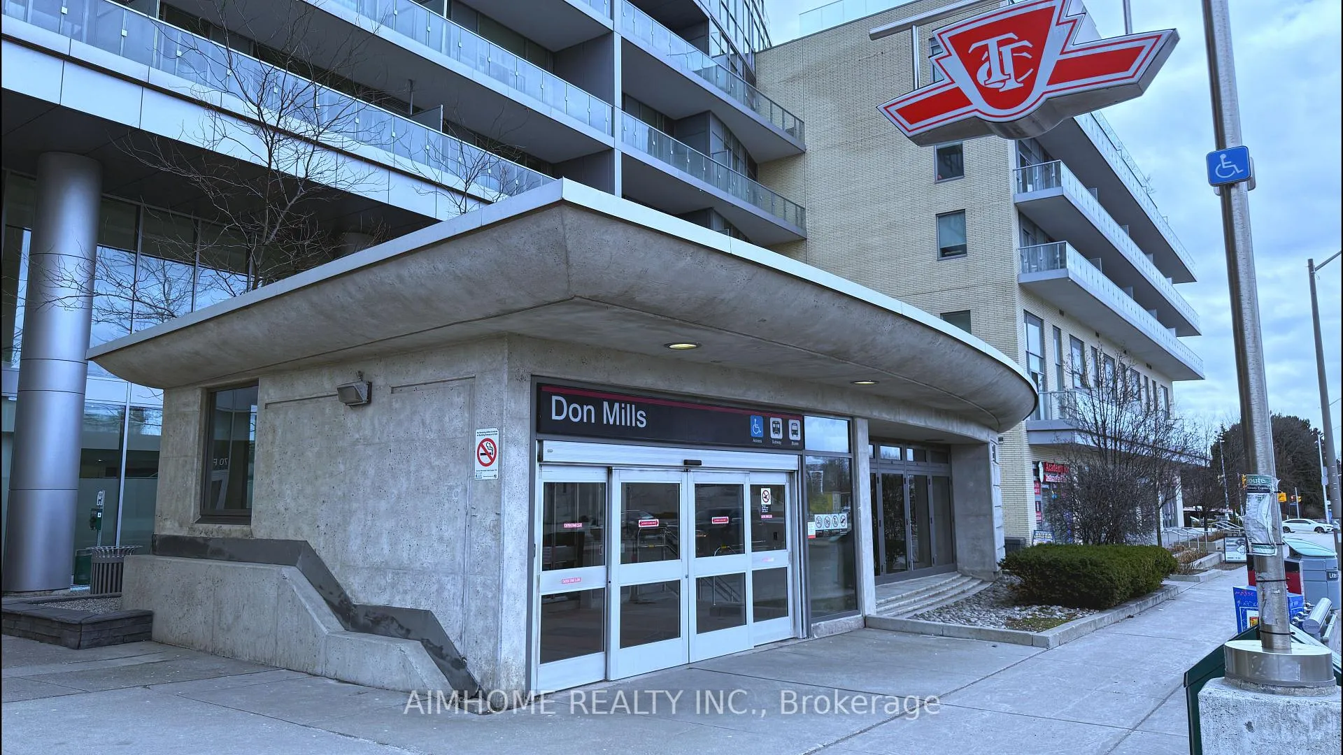 Photo 19 of 70 Forest Manor Road, North York, Henry Farm — HOMEH
