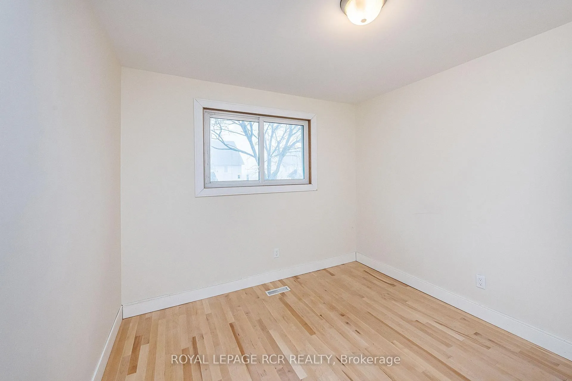 Photo 12 of 243 Simon Street, Shelburne — HOMEH