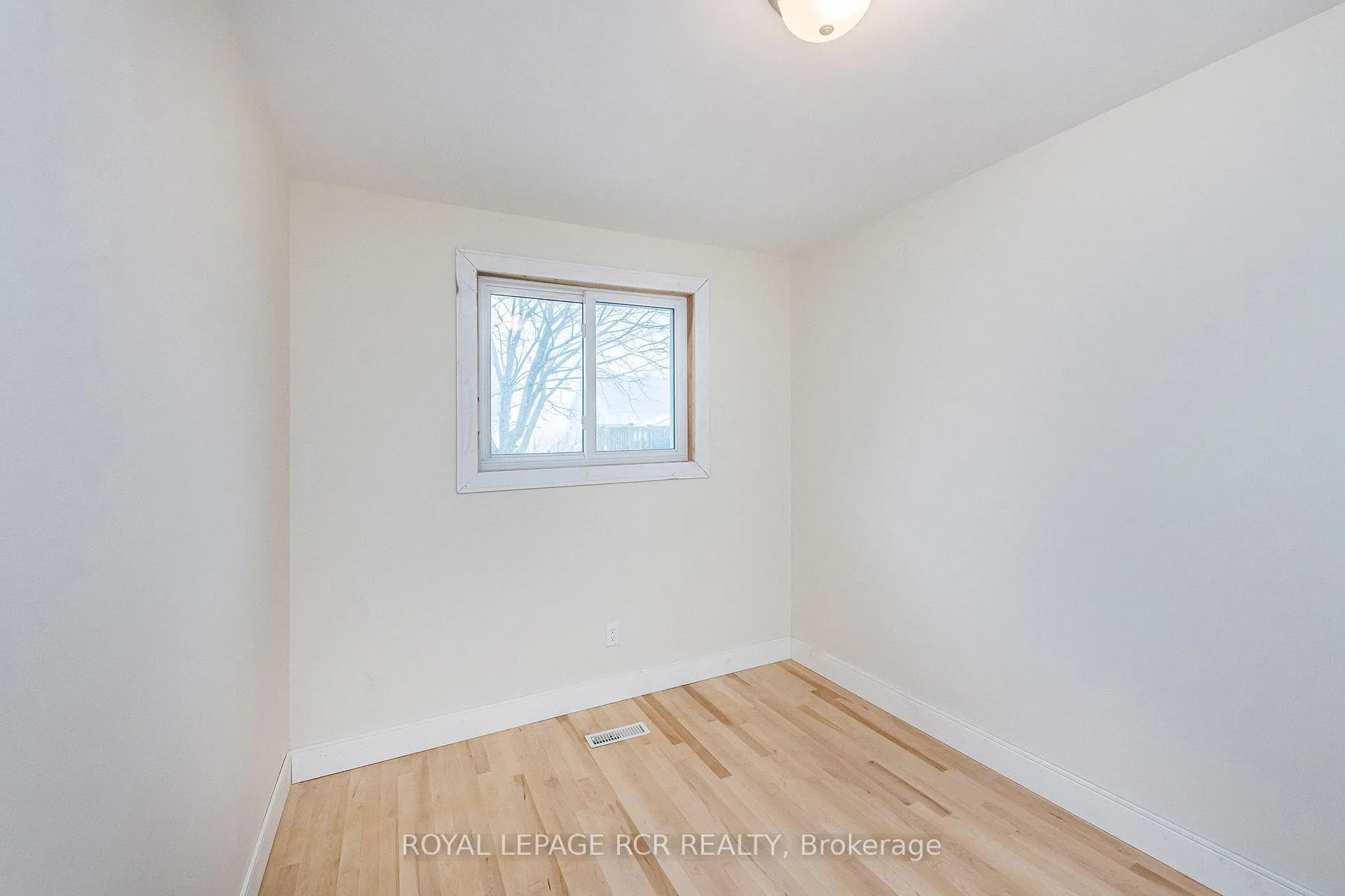Photo 15 of 243 Simon Street, Shelburne — HOMEH