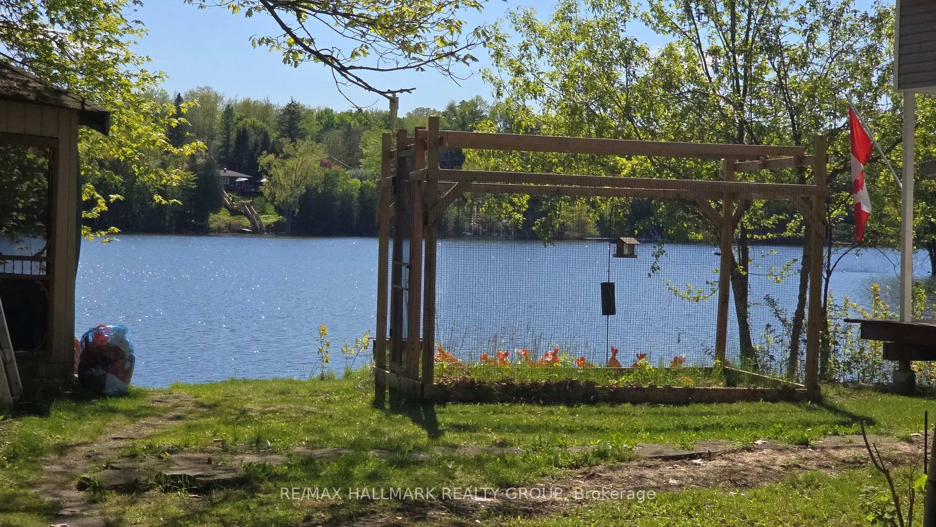 Photo 2 of 1236 Bayview Drive, Ottawa, Constance Bay — HOMEH