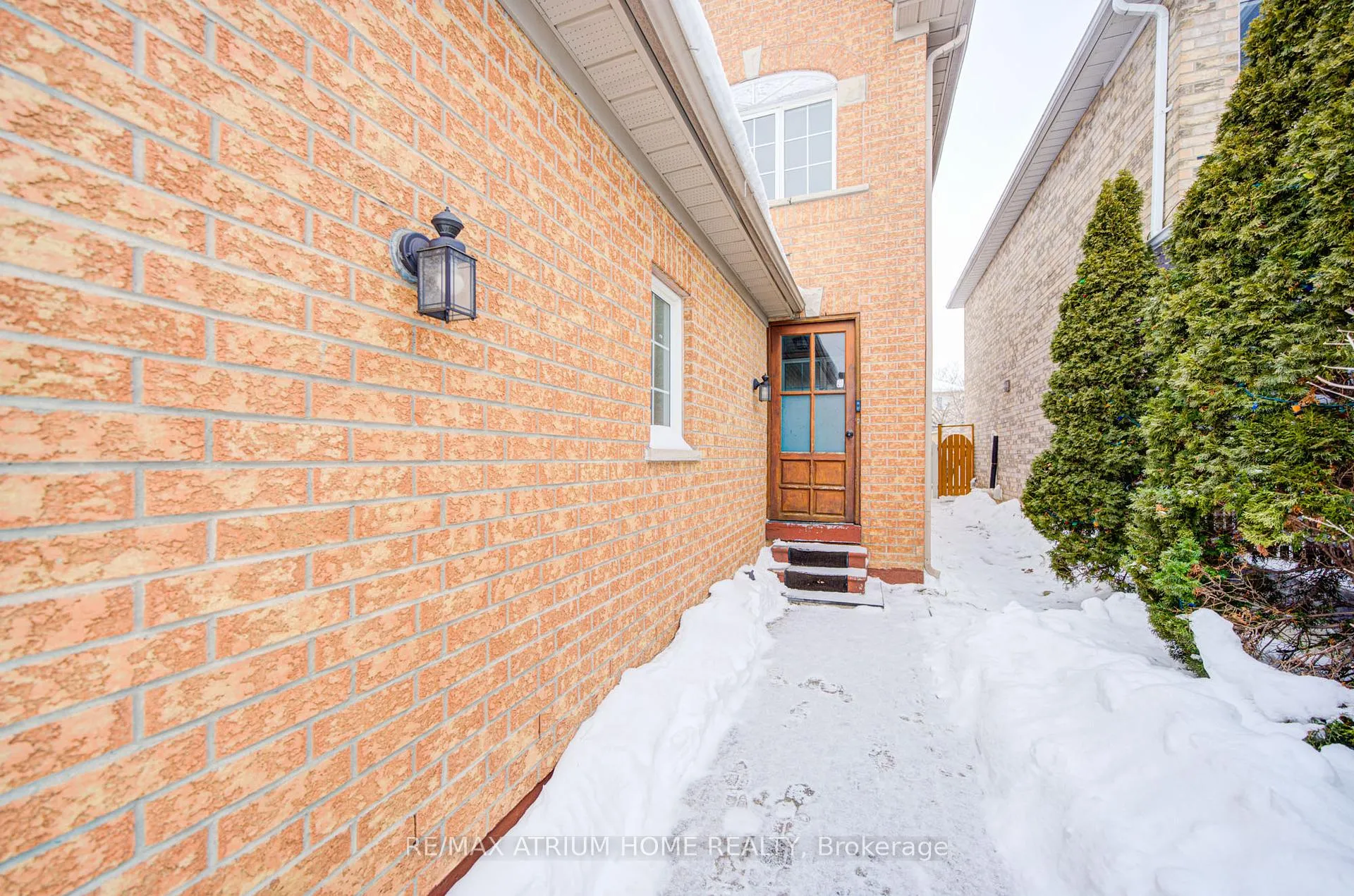 Photo 4 of 59 Hollybush Drive, Vaughan, Maple — HOMEH