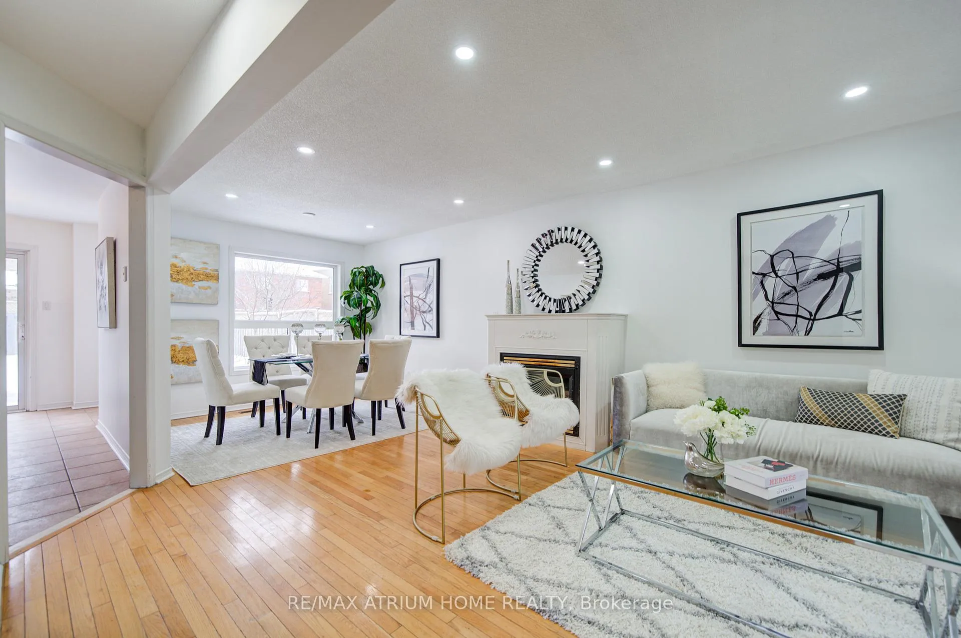 Photo 10 of 59 Hollybush Drive, Vaughan, Maple — HOMEH