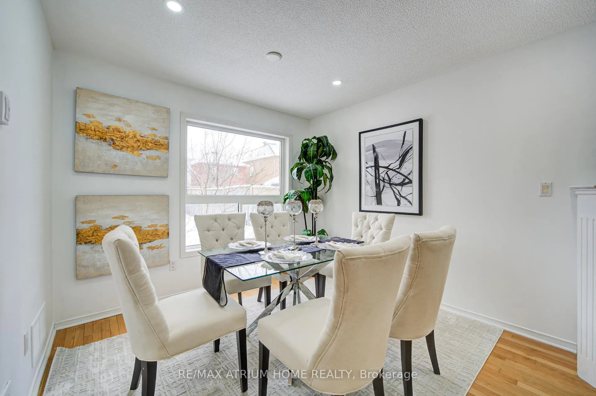 Photo 15 of 59 Hollybush Drive, Vaughan, Maple — HOMEH