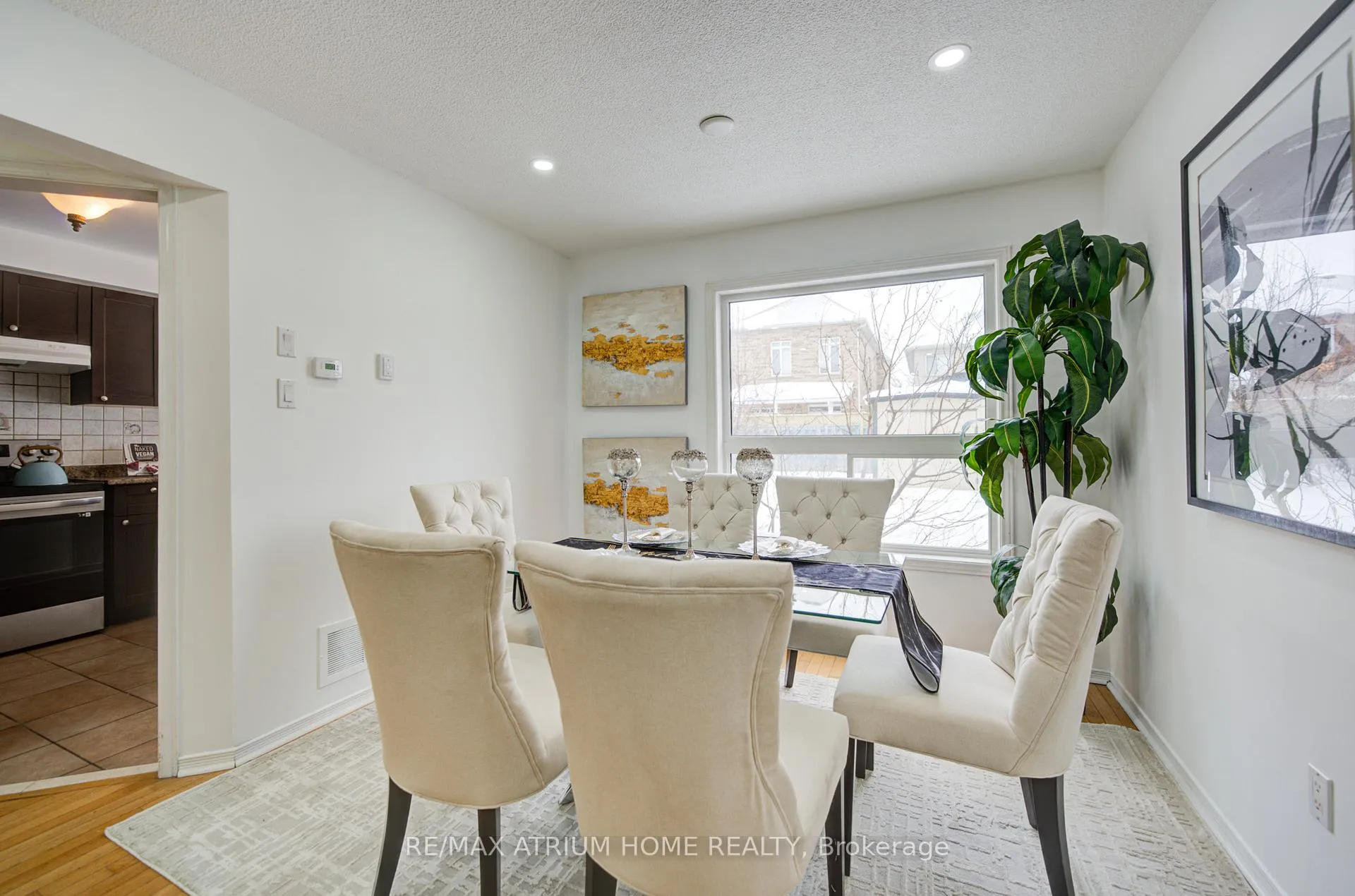 Photo 16 of 59 Hollybush Drive, Vaughan, Maple — HOMEH