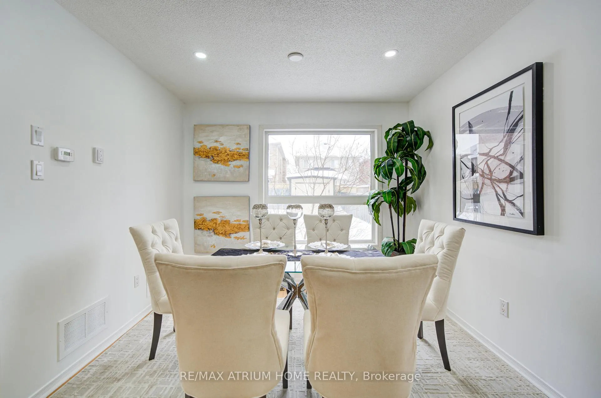 Photo 17 of 59 Hollybush Drive, Vaughan, Maple — HOMEH