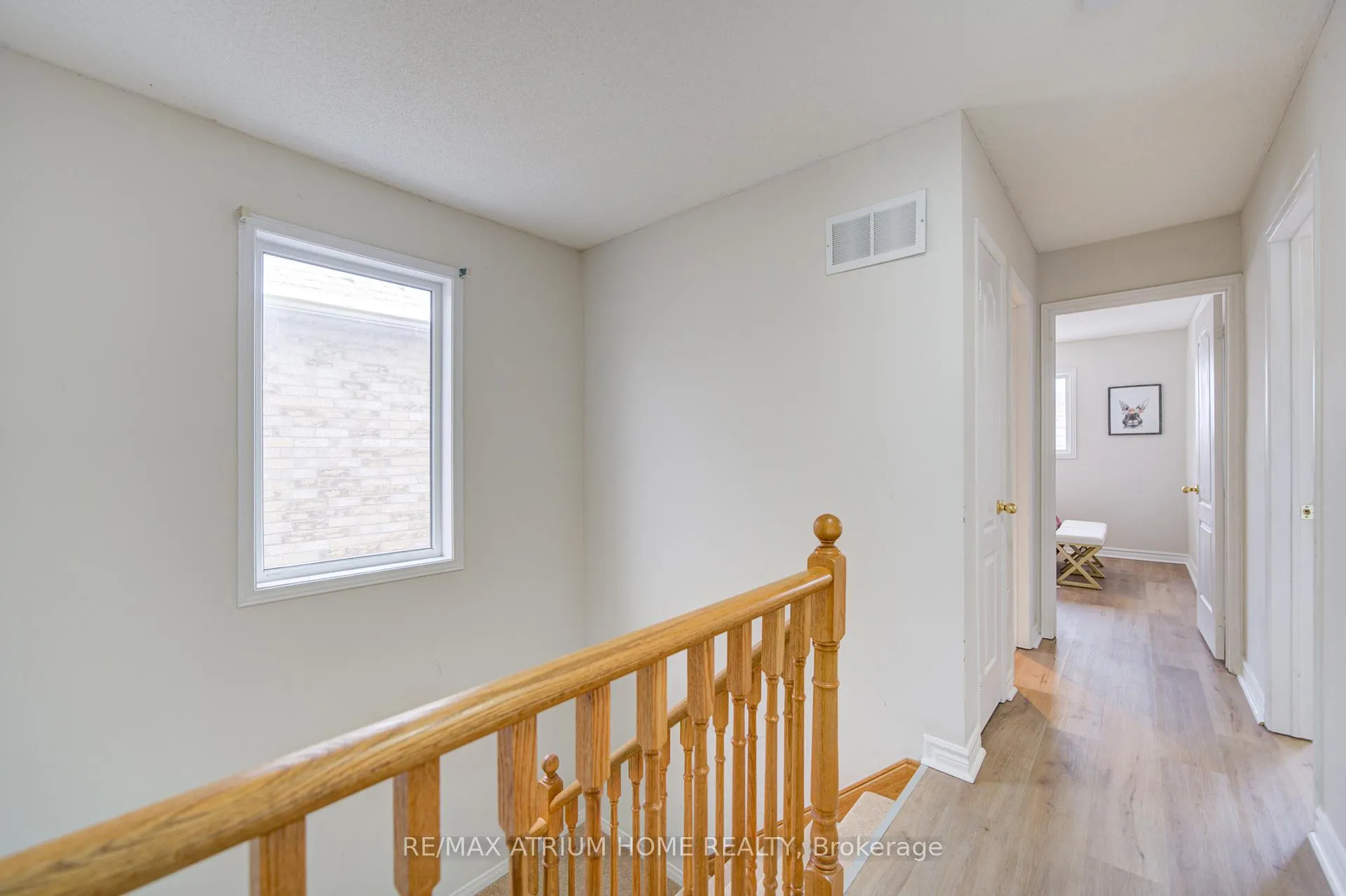 Photo 27 of 59 Hollybush Drive, Vaughan, Maple — HOMEH