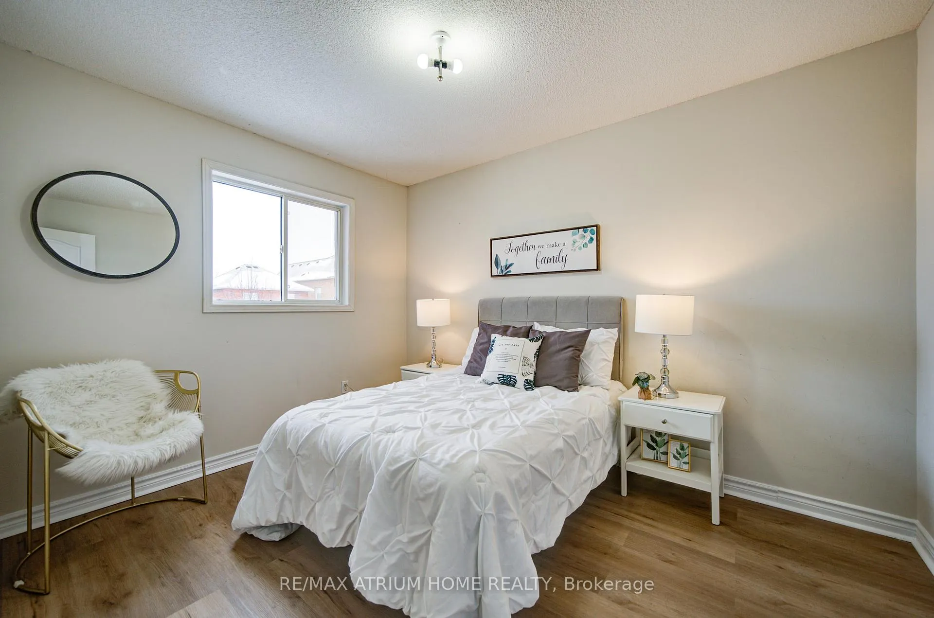 Photo 32 of 59 Hollybush Drive, Vaughan, Maple — HOMEH