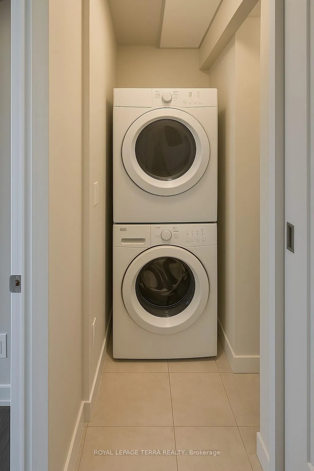 Photo 10 of Unit 1809, 318 Spruce Street, Waterloo, Beechwood/University — HOMEH