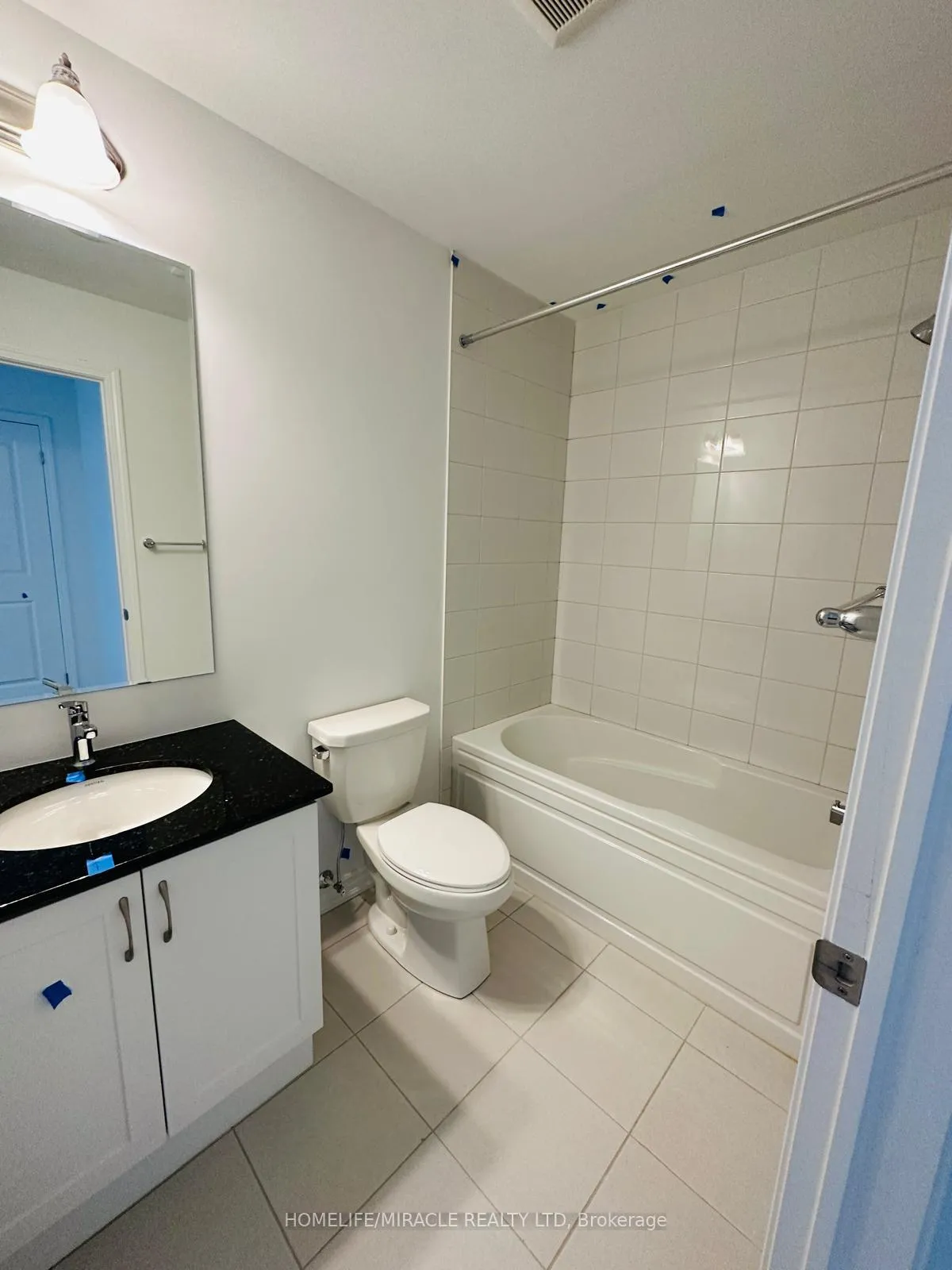 Photo 2 of 232 Keppel Circle, Brampton, Northwest Brampton — HOMEH