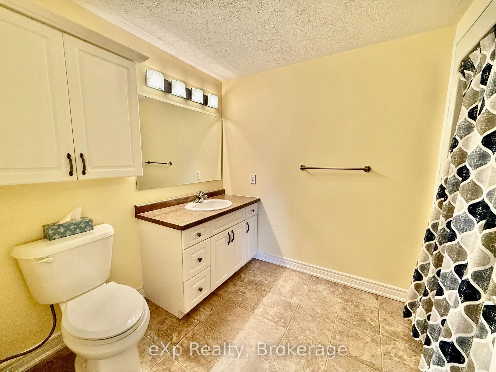 Photo 23 of Unit 203, 125 William Street, Brockton — HOMEH