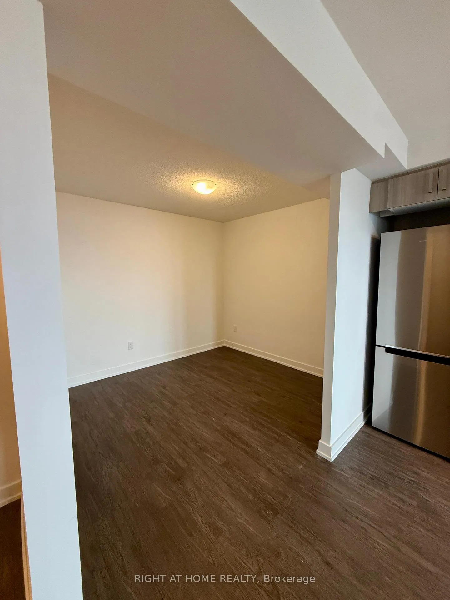 Photo 16 of Unit 807, 1010 Sandy Beach Rd, Pickering, Bay Ridges — HOMEH