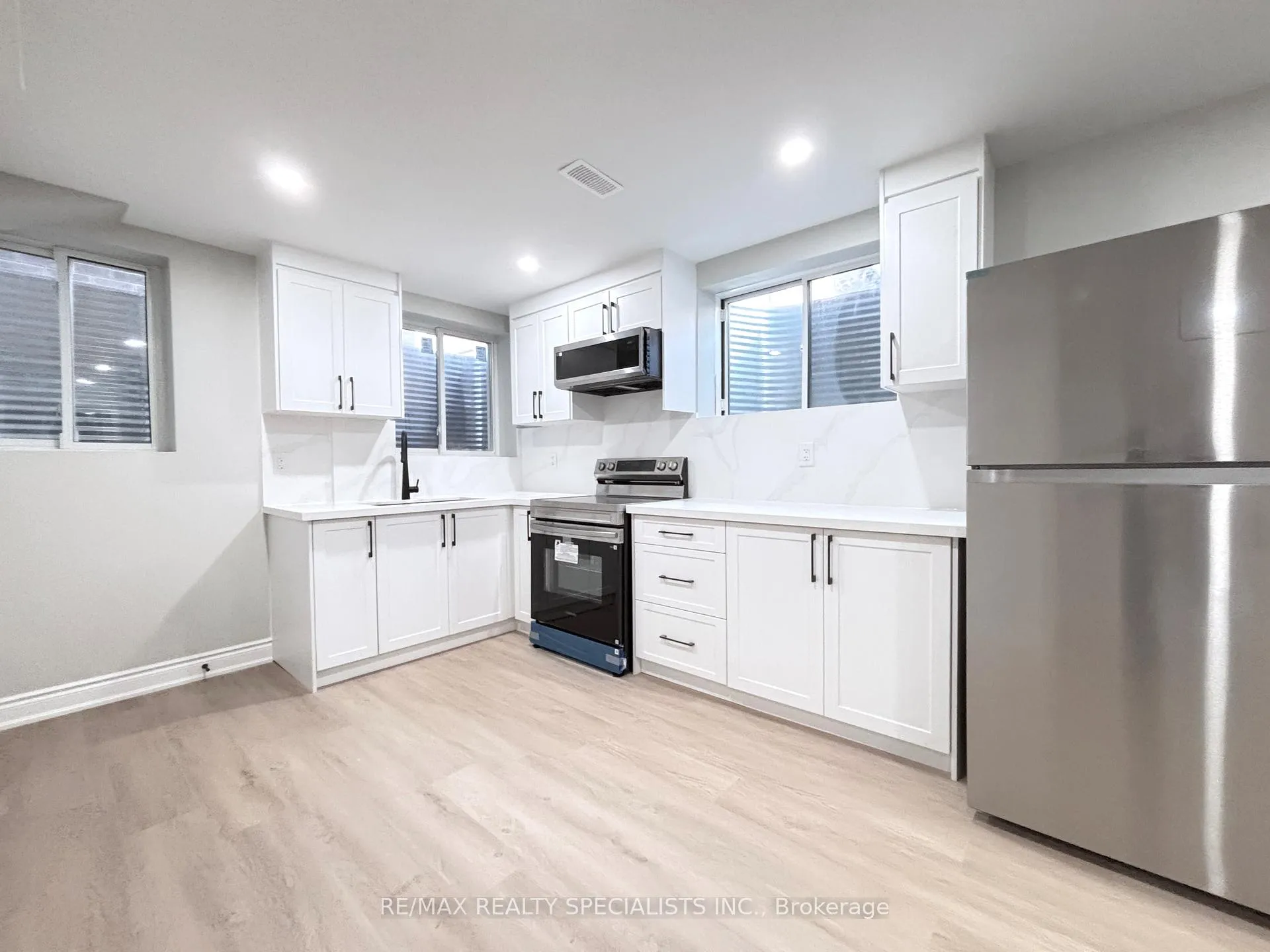 Photo 2 of Unit Lower, 1480 Buttercup Court, Milton, Walker — HOMEH