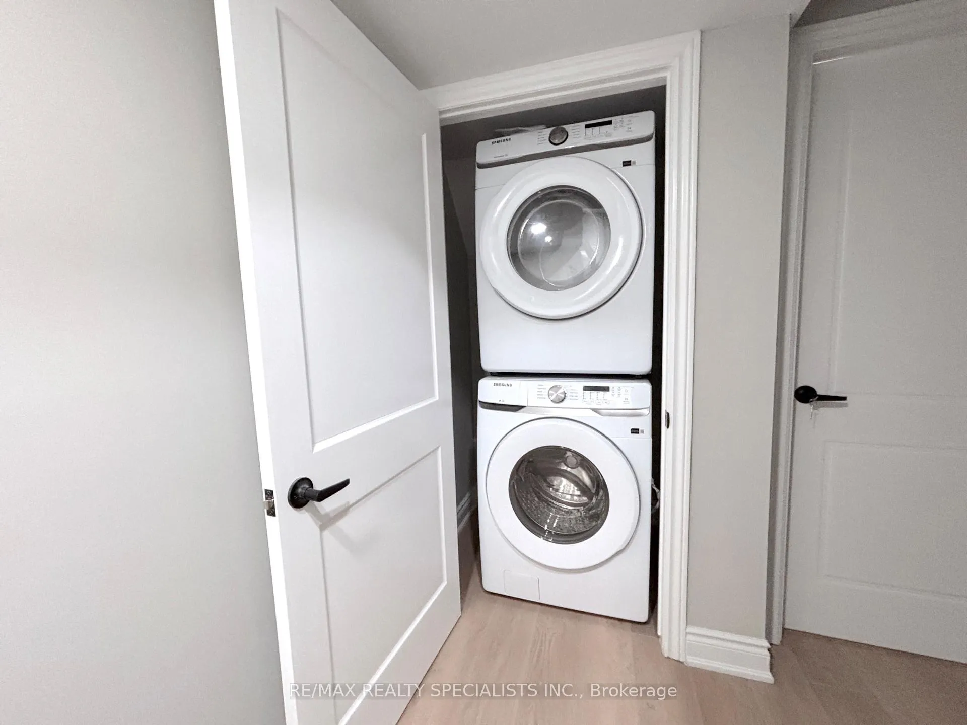 Photo 9 of Unit Lower, 1480 Buttercup Court, Milton, Walker — HOMEH