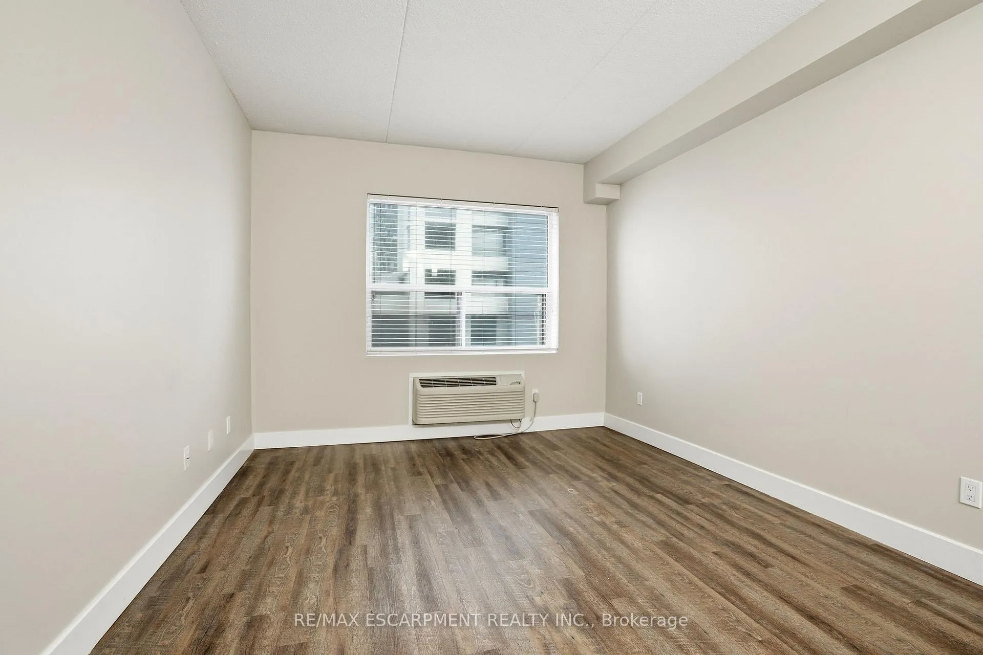 Photo 12 of Unit 309, 149 Main Street W, Hamilton, Durand — HOMEH