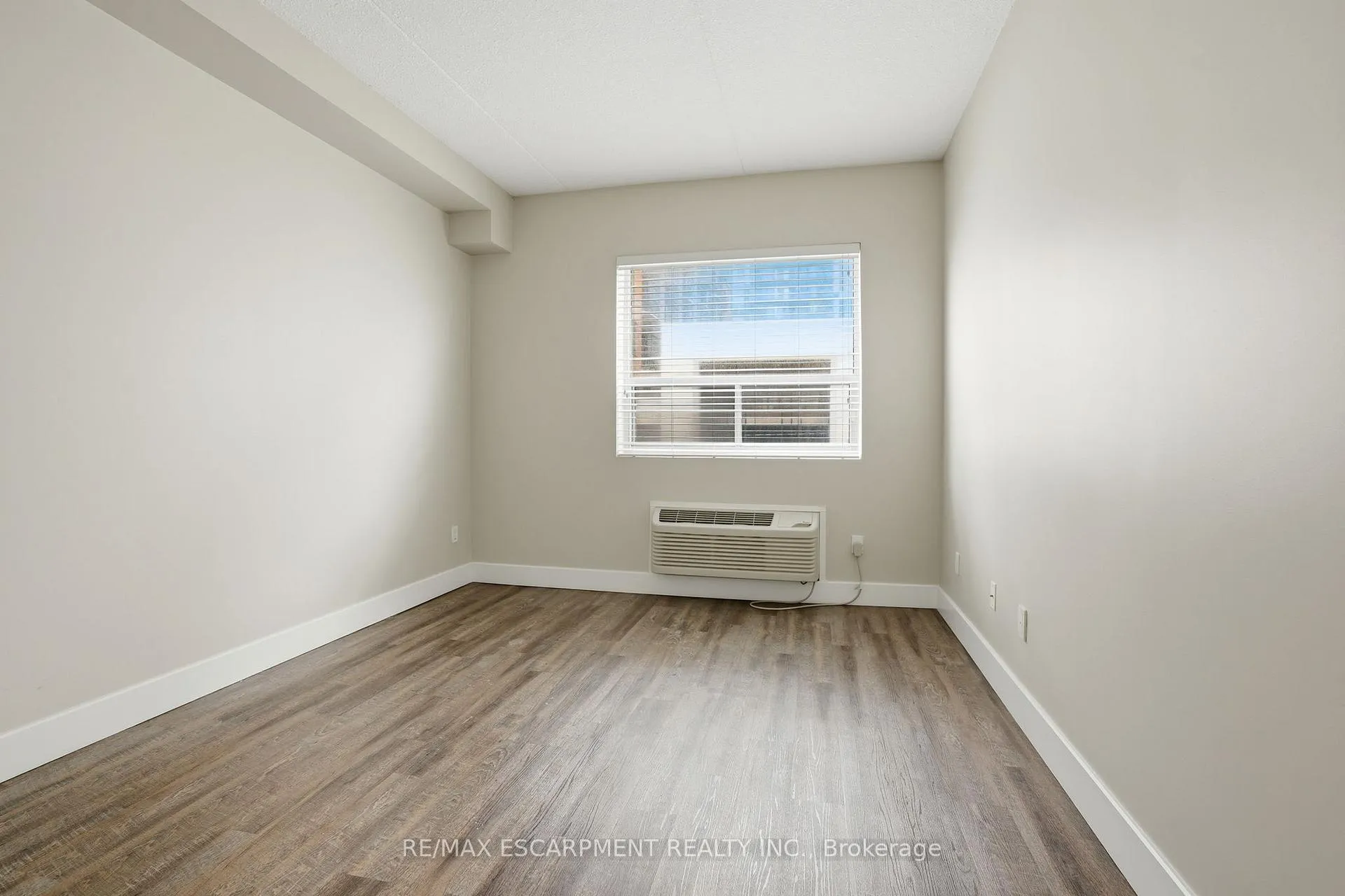 Photo 15 of Unit 309, 149 Main Street W, Hamilton, Durand — HOMEH