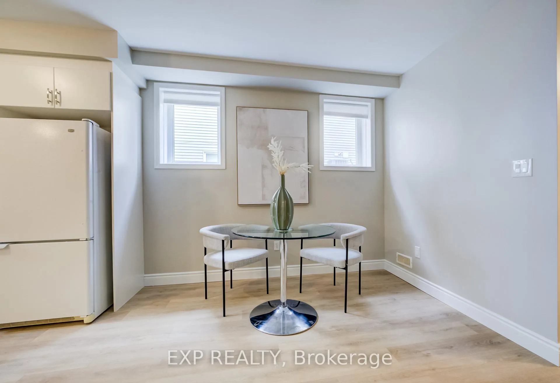 Photo 11 of Unit A, 246 Westmeadow Drive, Kitchener — HOMEH
