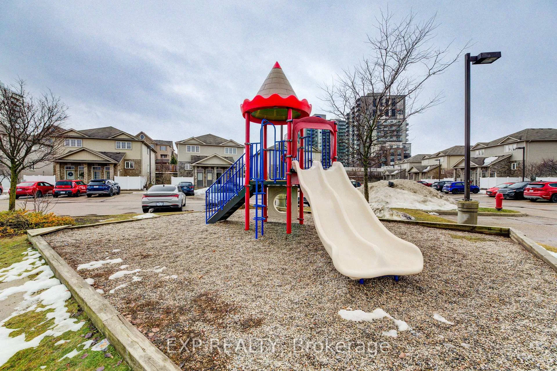 Photo 21 of Unit A, 246 Westmeadow Drive, Kitchener — HOMEH