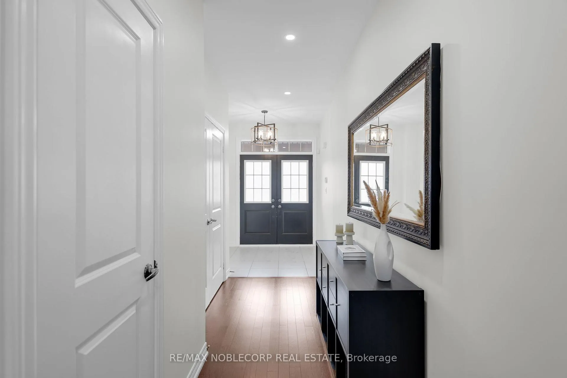 Photo 9 of 40 Morra Avenue, Caledon, Bolton East — HOMEH