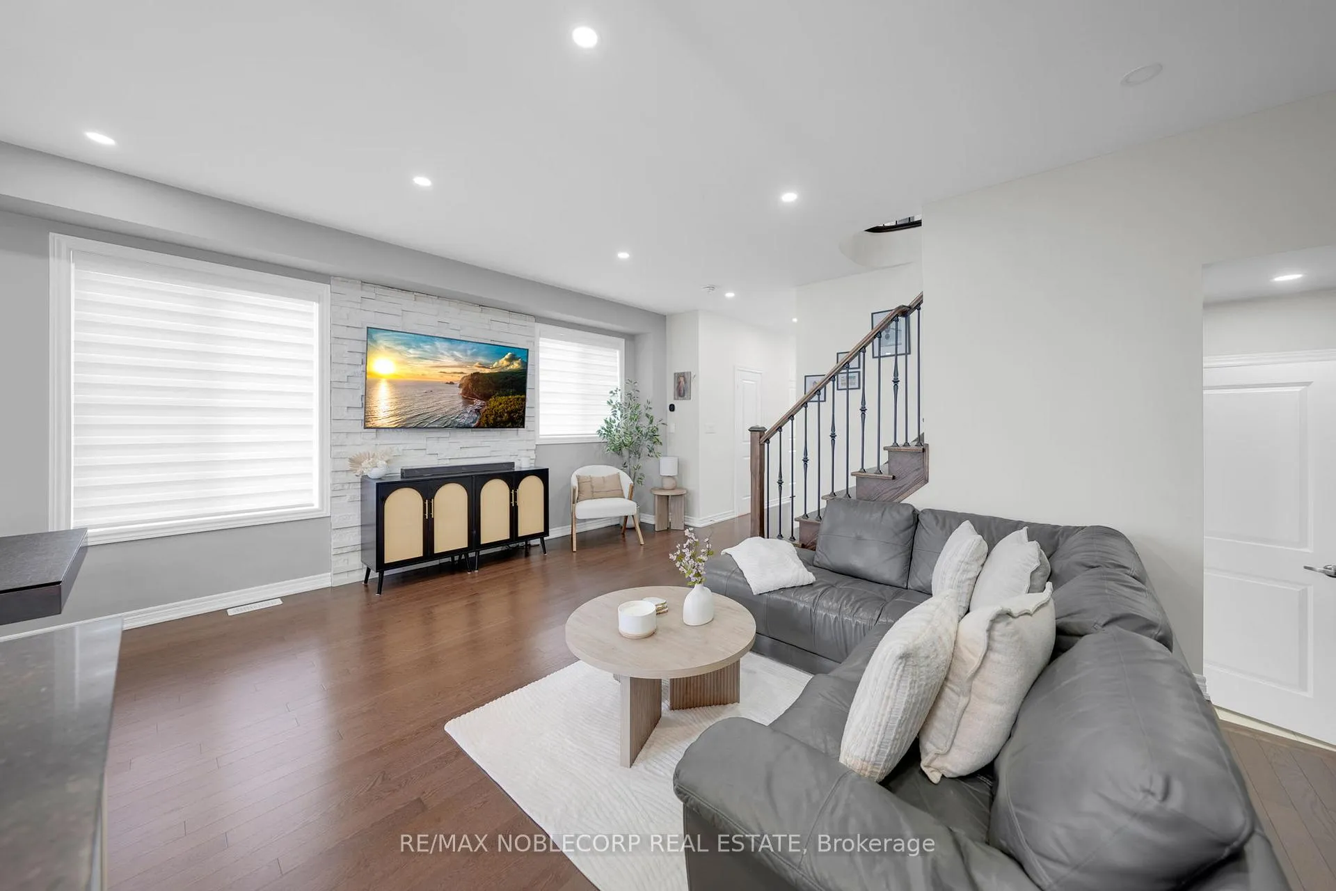 Photo 13 of 40 Morra Avenue, Caledon, Bolton East — HOMEH