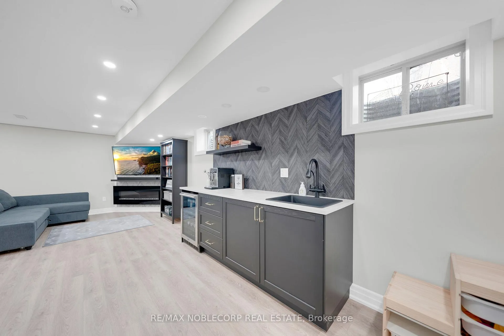 Photo 38 of 40 Morra Avenue, Caledon, Bolton East — HOMEH