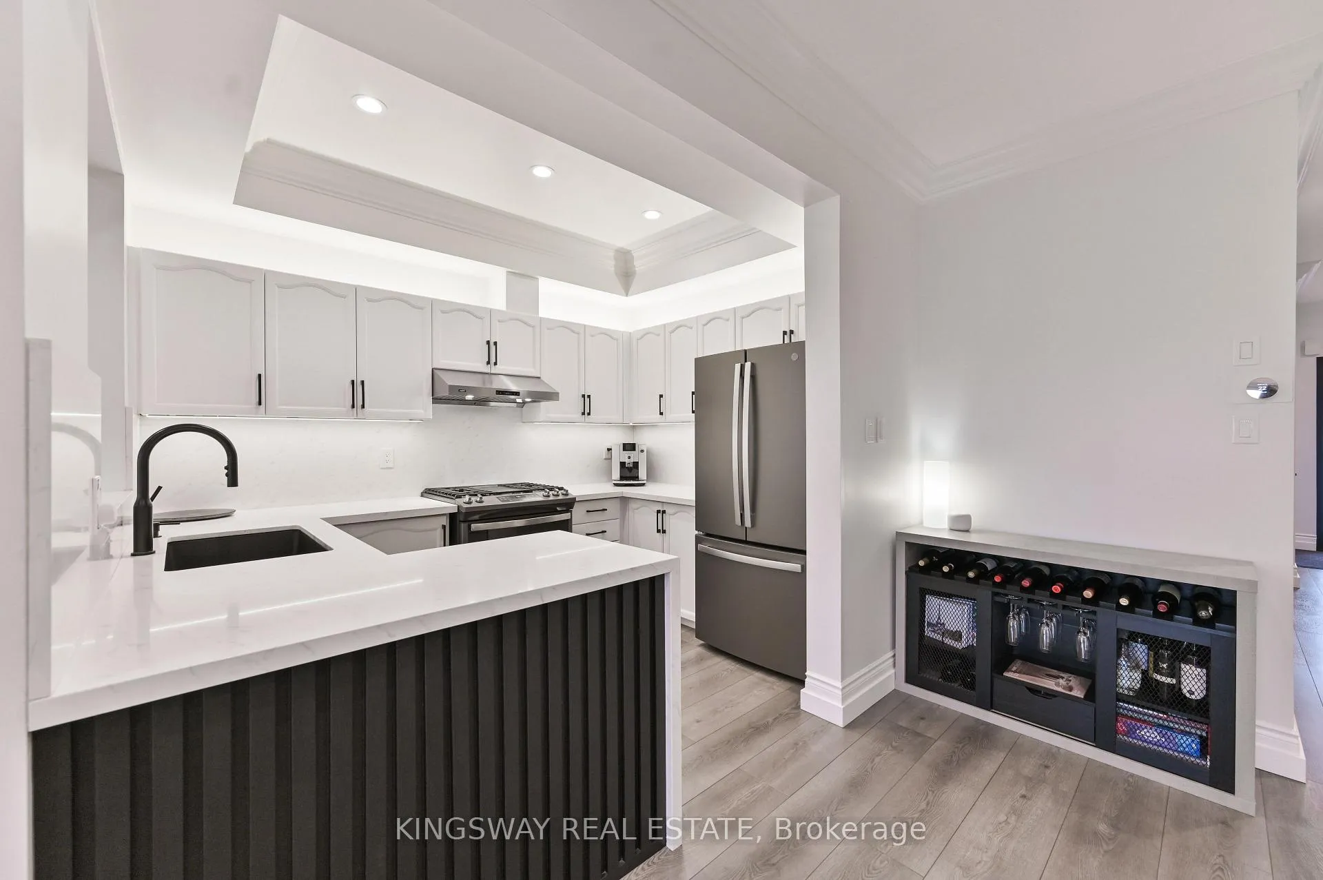 Photo 7 of 17 Amberhill Way, Aurora, Bayview Wellington — HOMEH