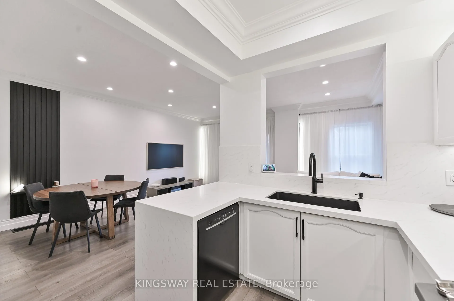 Photo 9 of 17 Amberhill Way, Aurora, Bayview Wellington — HOMEH