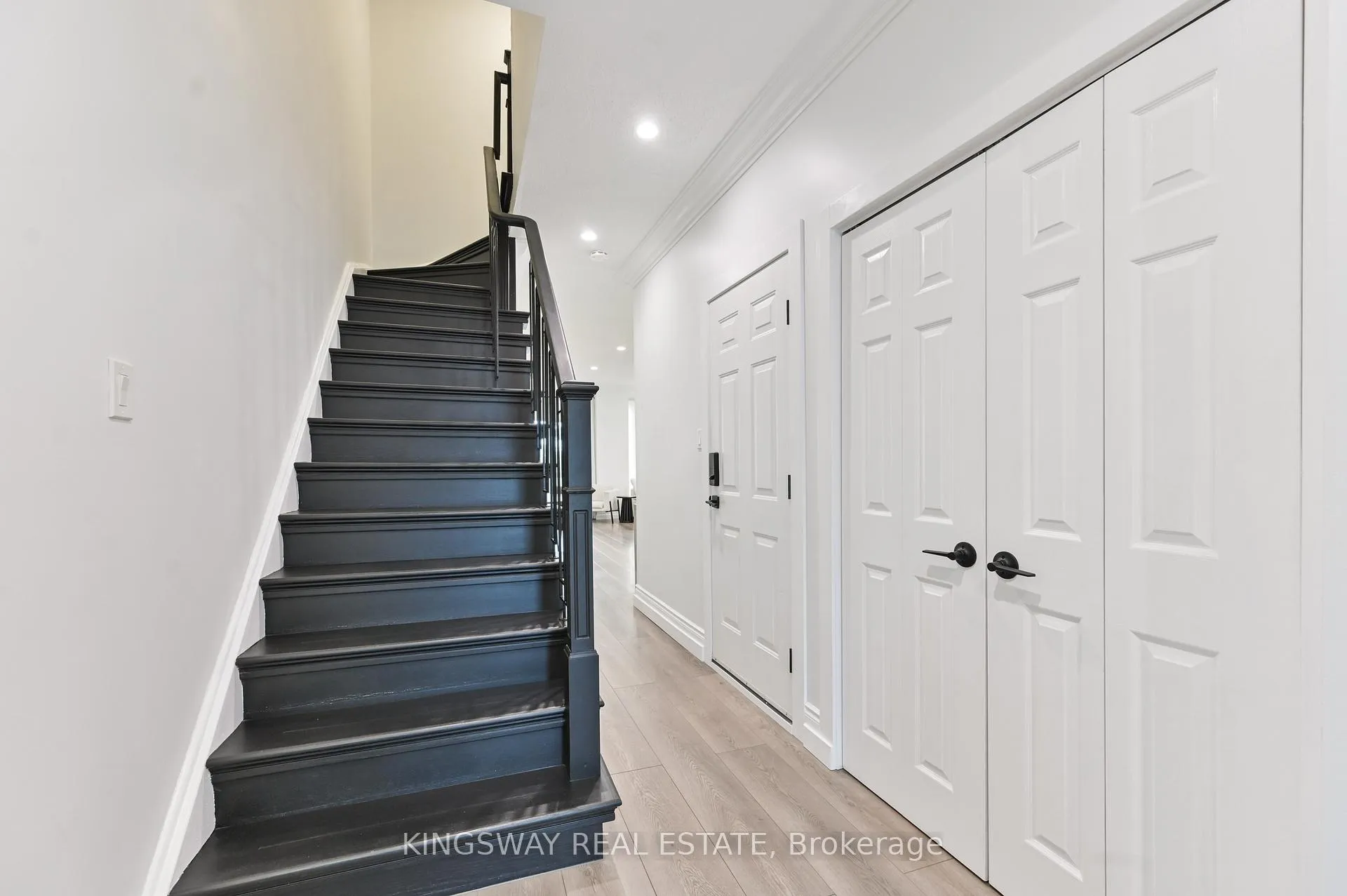Photo 19 of 17 Amberhill Way, Aurora, Bayview Wellington — HOMEH
