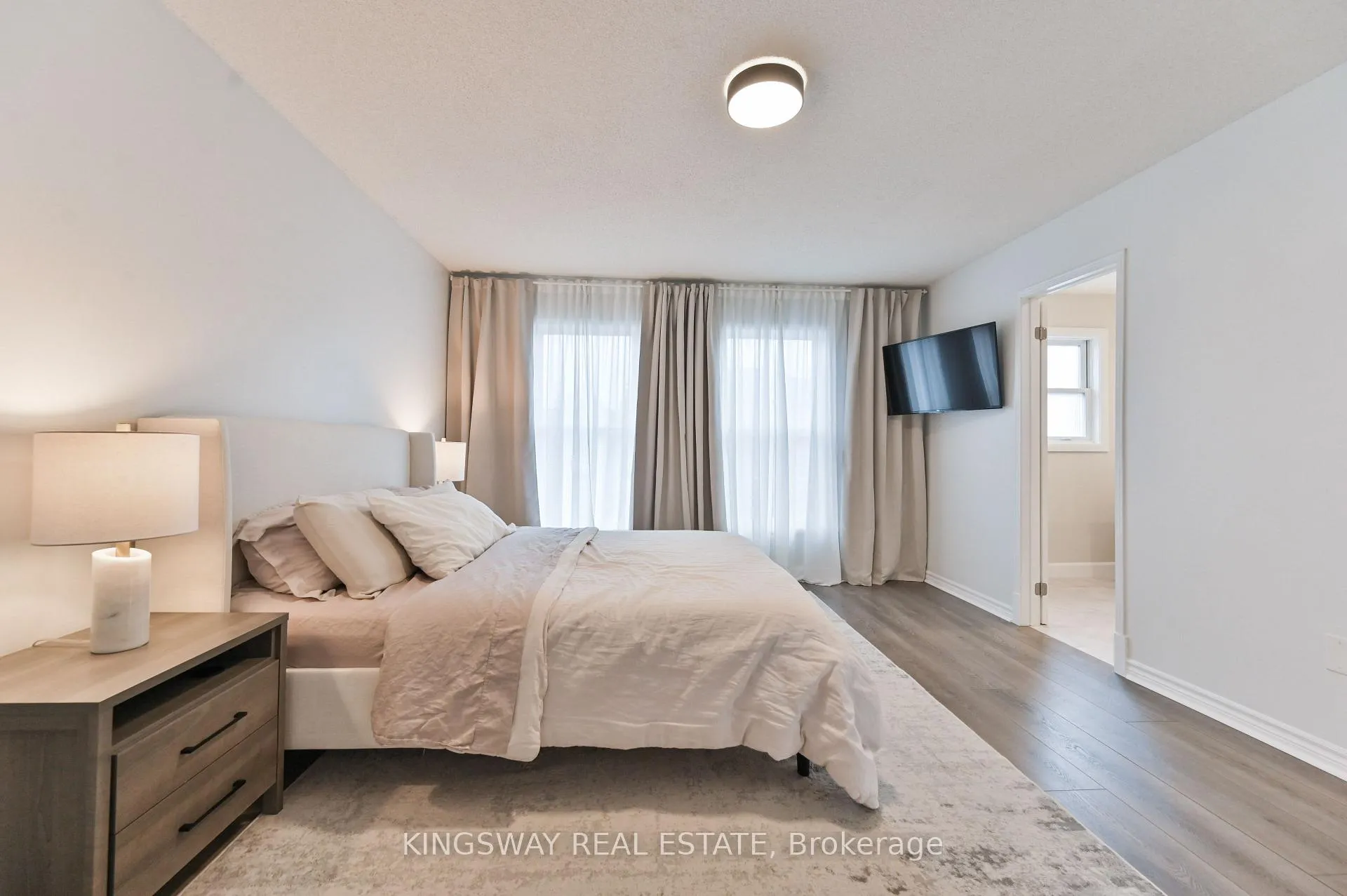 Photo 22 of 17 Amberhill Way, Aurora, Bayview Wellington — HOMEH