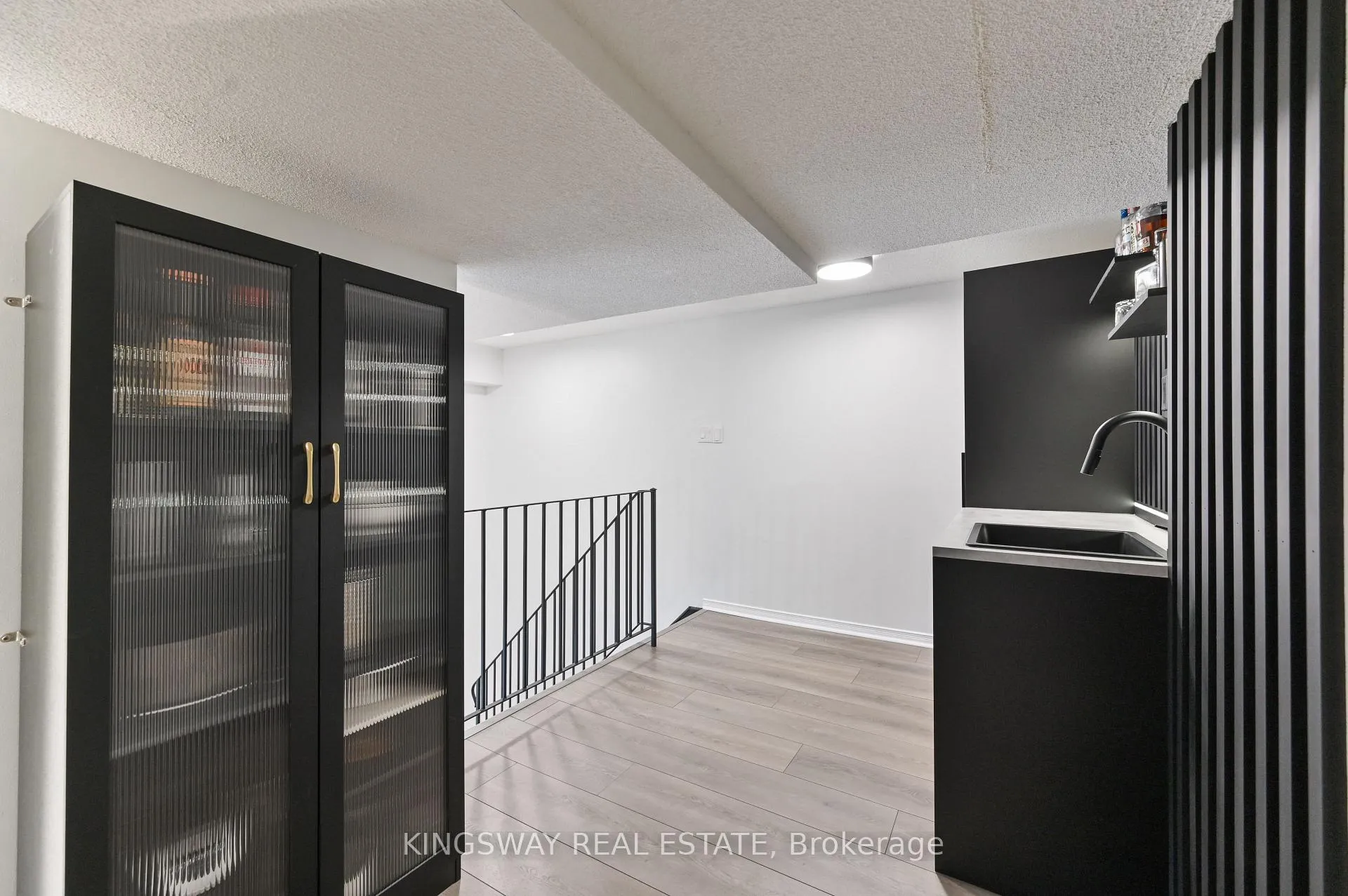 Photo 30 of 17 Amberhill Way, Aurora, Bayview Wellington — HOMEH