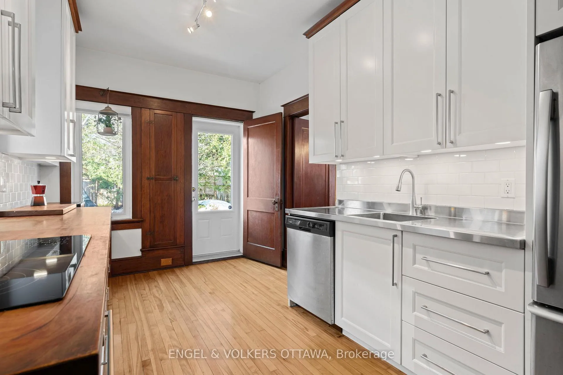 Photo 12 of 44 Hampton Avenue, Ottawa, Ottawa West — HOMEH