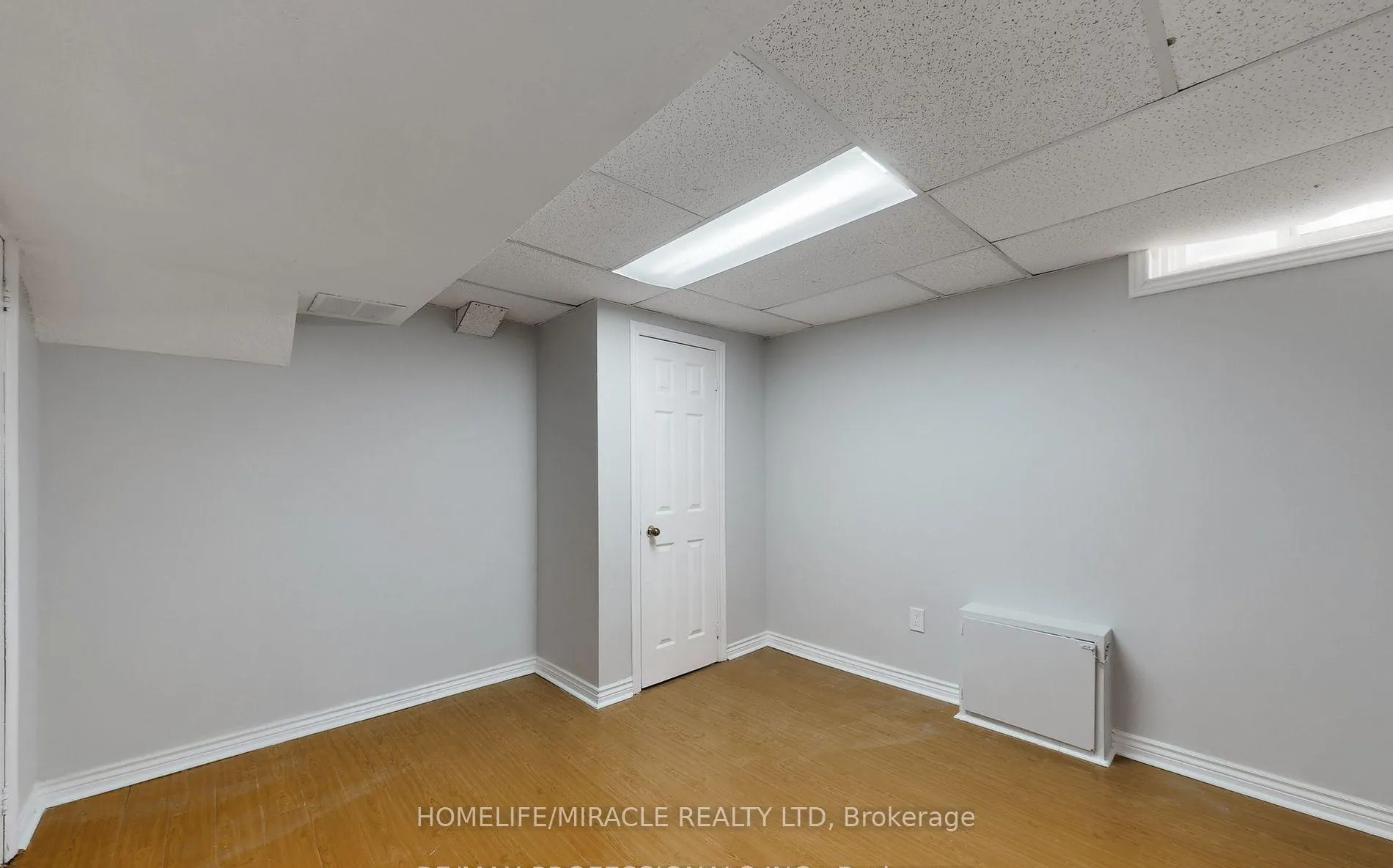 Photo 12 of 20 Nadia Place, Brampton, Westgate — HOMEH