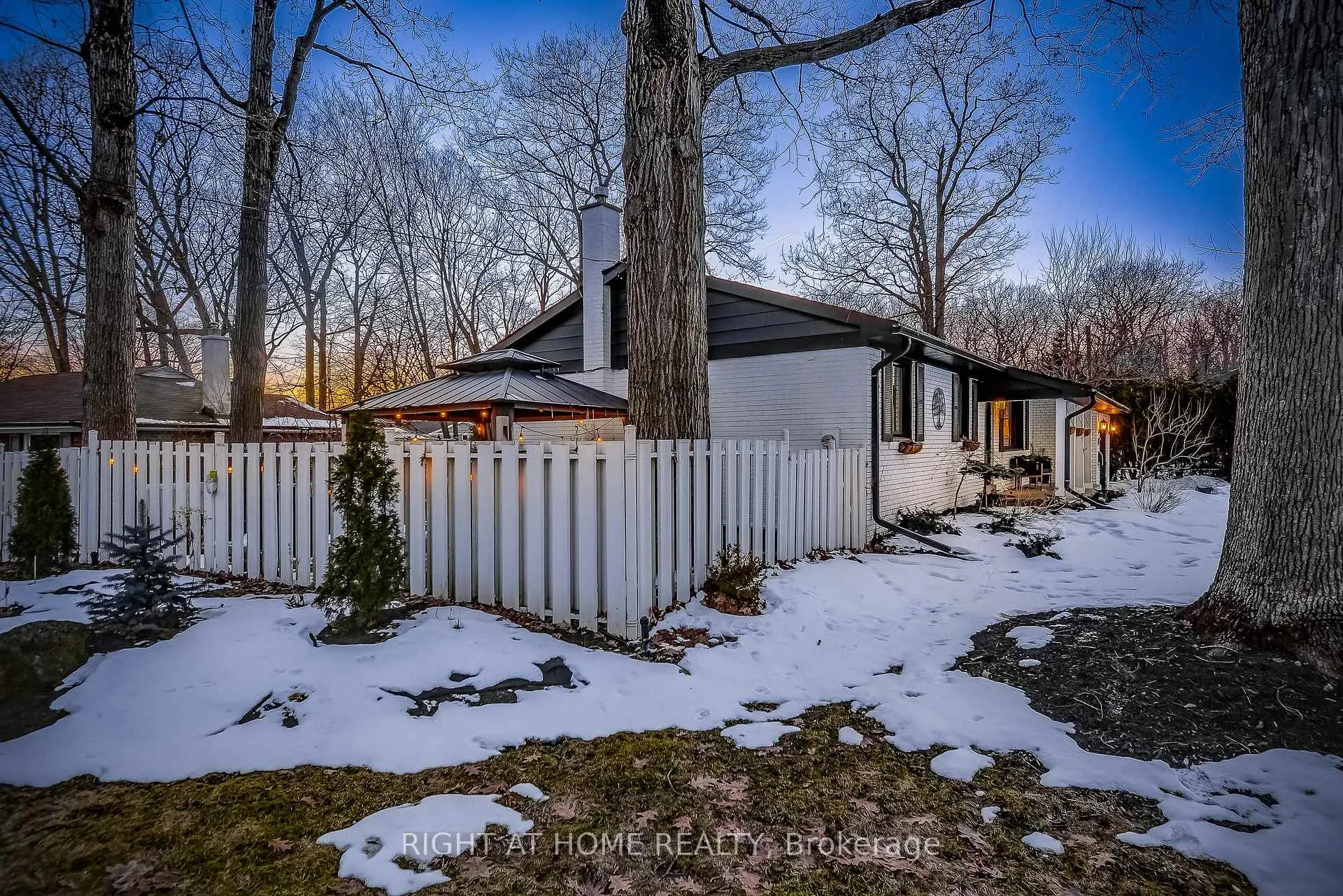 Photo 9 of 1300 Princeton Crescent, Burlington, Mountainside — HOMEH
