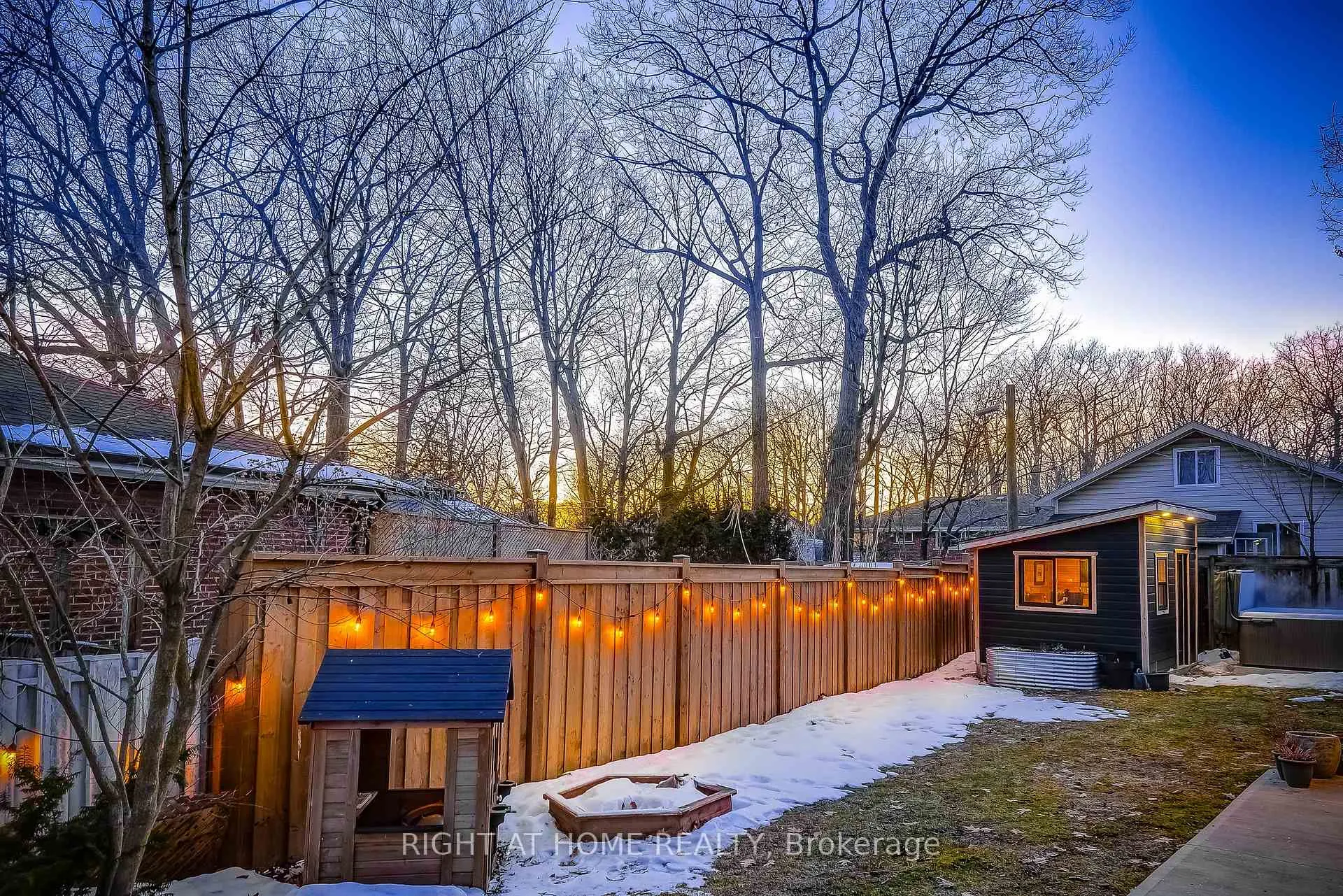 Photo 11 of 1300 Princeton Crescent, Burlington, Mountainside — HOMEH