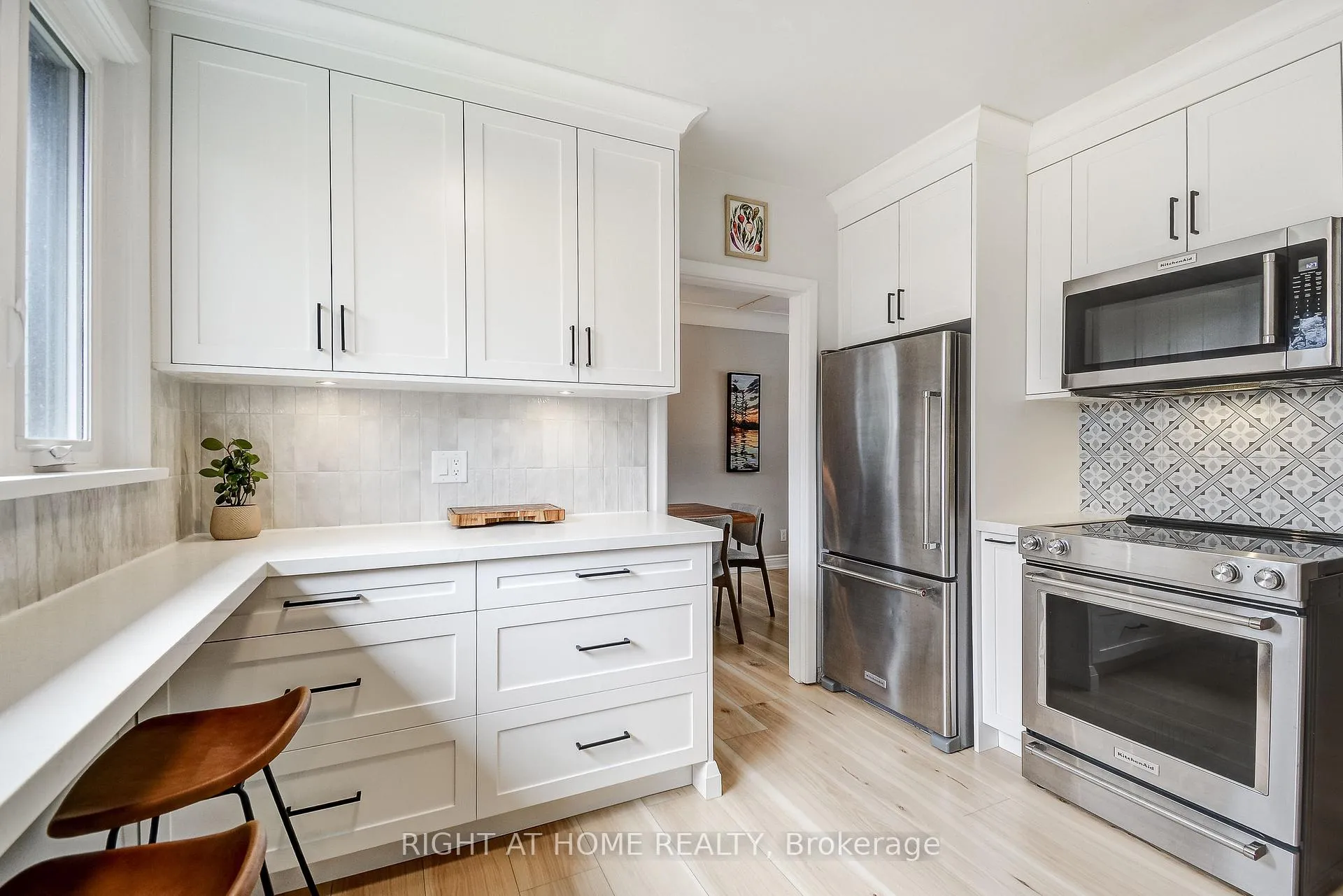 Photo 19 of 1300 Princeton Crescent, Burlington, Mountainside — HOMEH