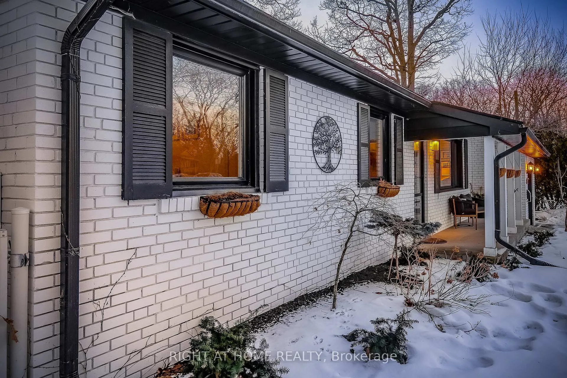 Photo 31 of 1300 Princeton Crescent, Burlington, Mountainside — HOMEH