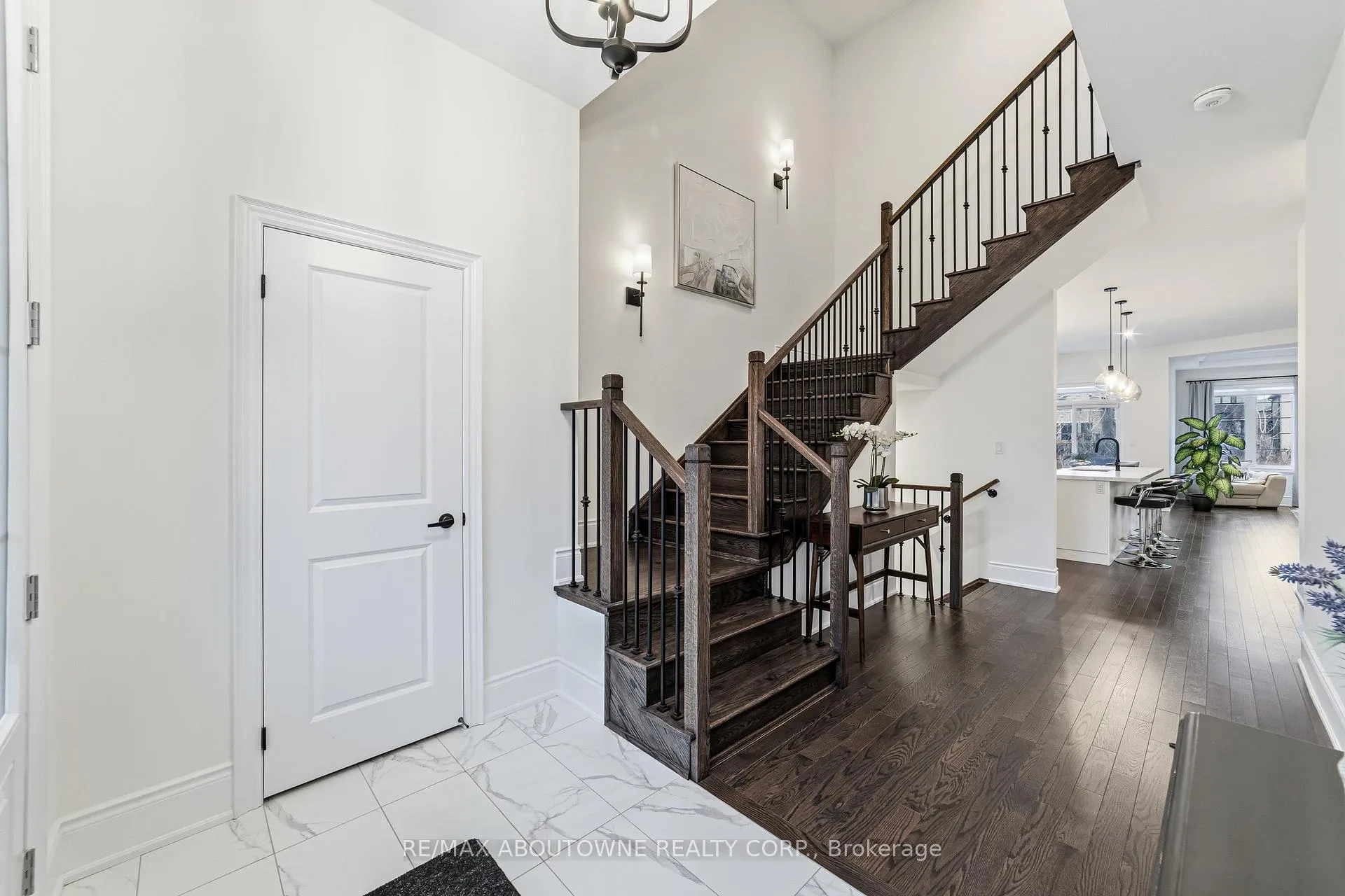 Photo 4 of 477 Parent Place, Milton, Ford — HOMEH