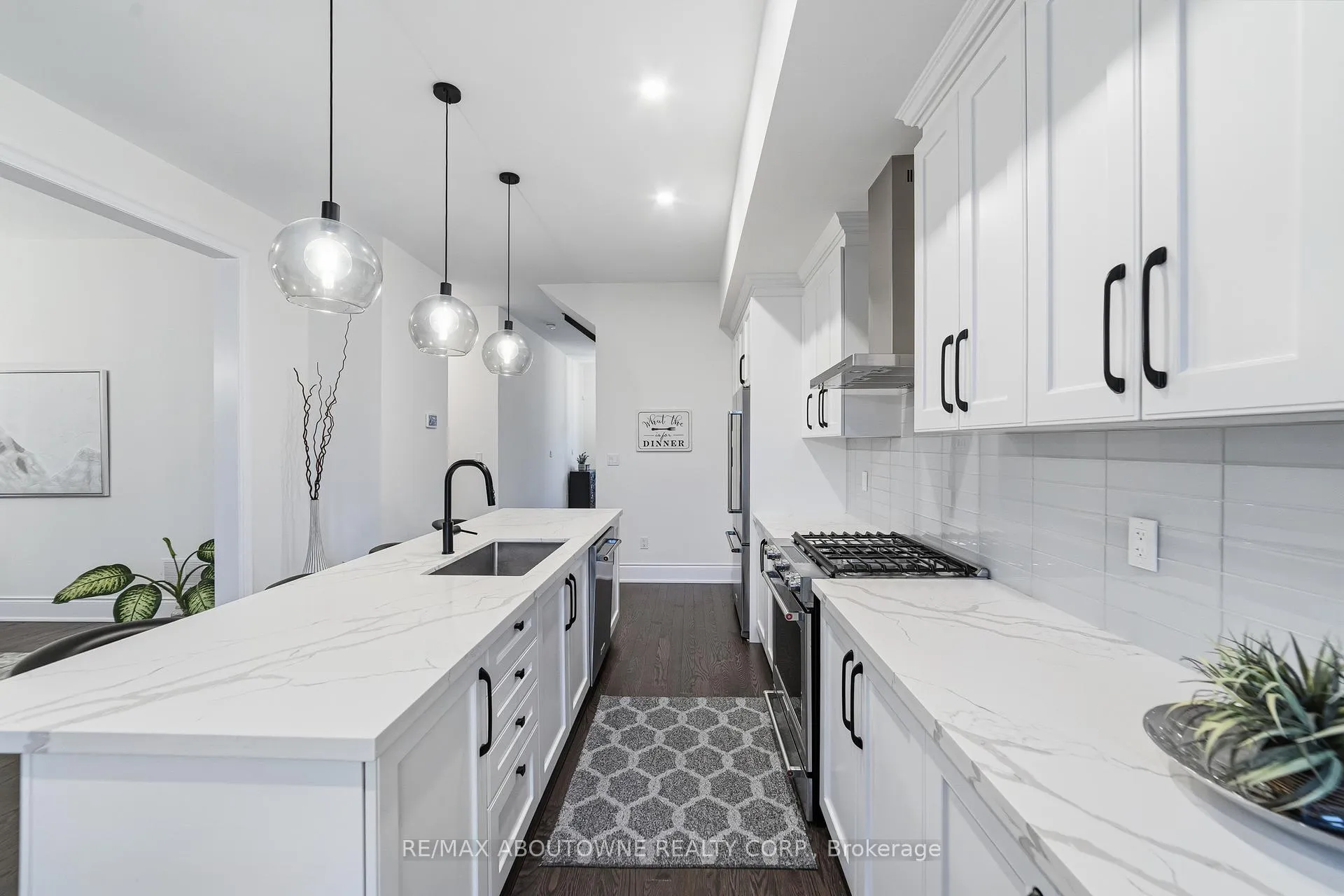 Photo 9 of 477 Parent Place, Milton, Ford — HOMEH