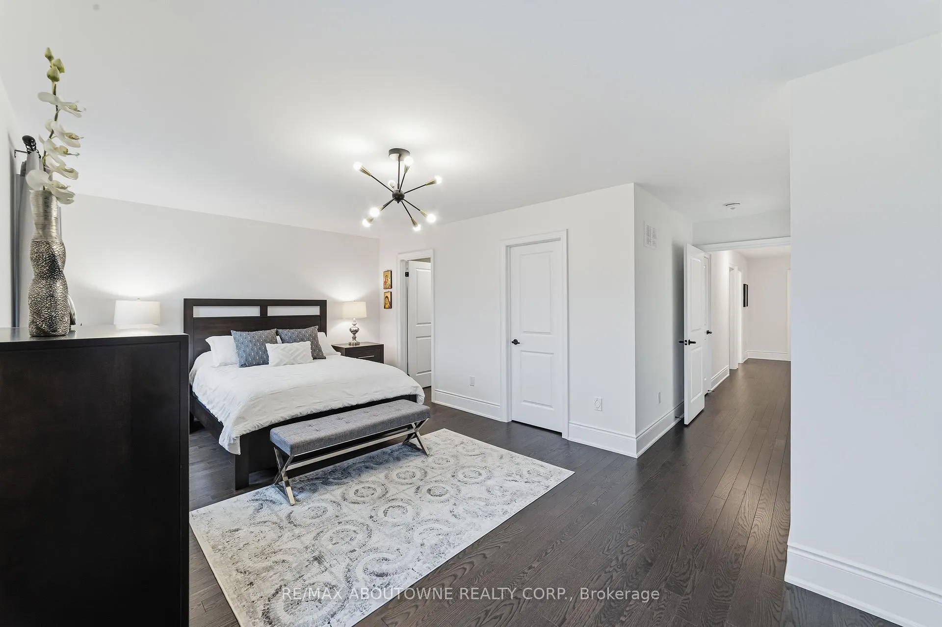 Photo 17 of 477 Parent Place, Milton, Ford — HOMEH
