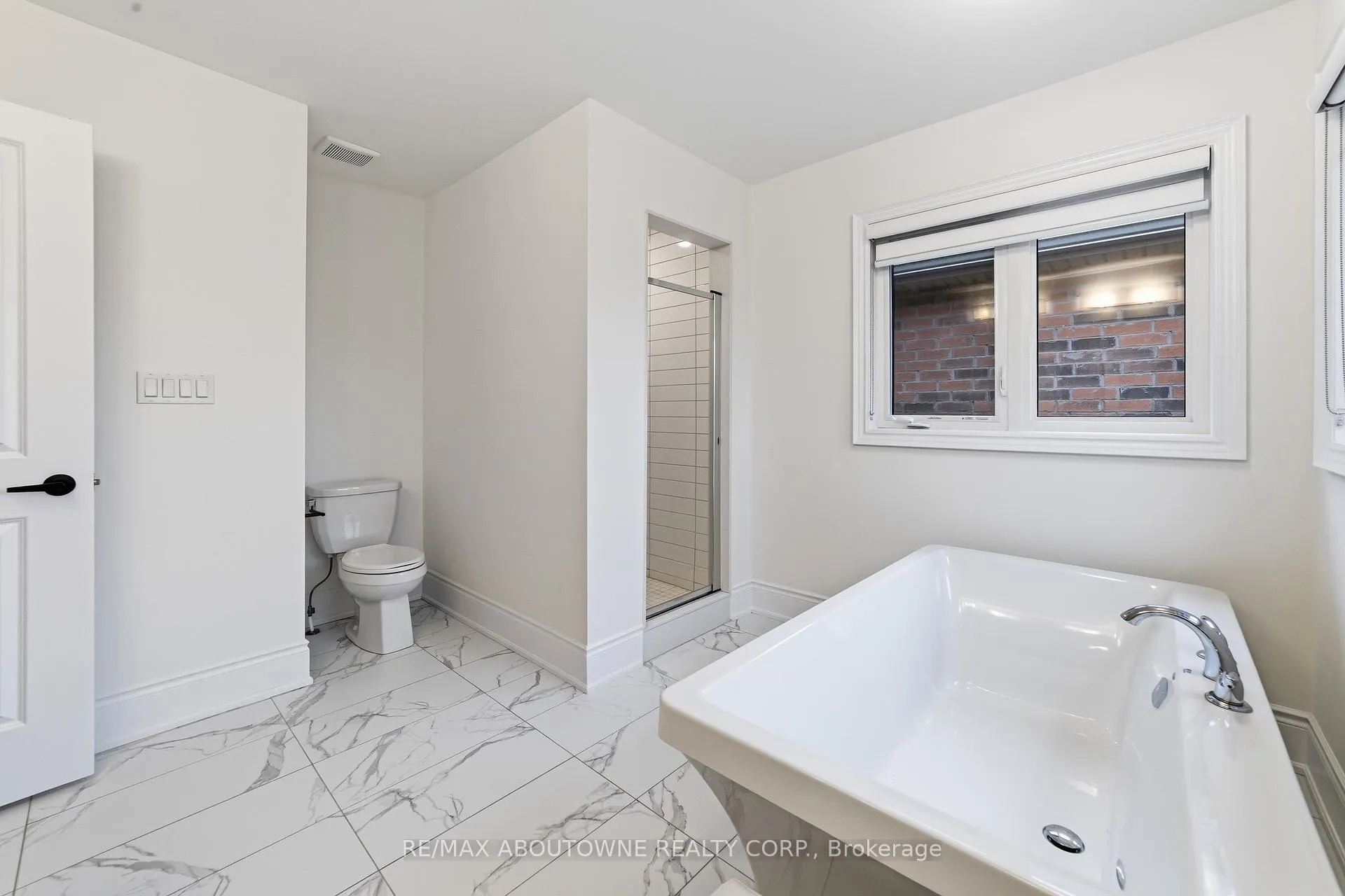 Photo 20 of 477 Parent Place, Milton, Ford — HOMEH