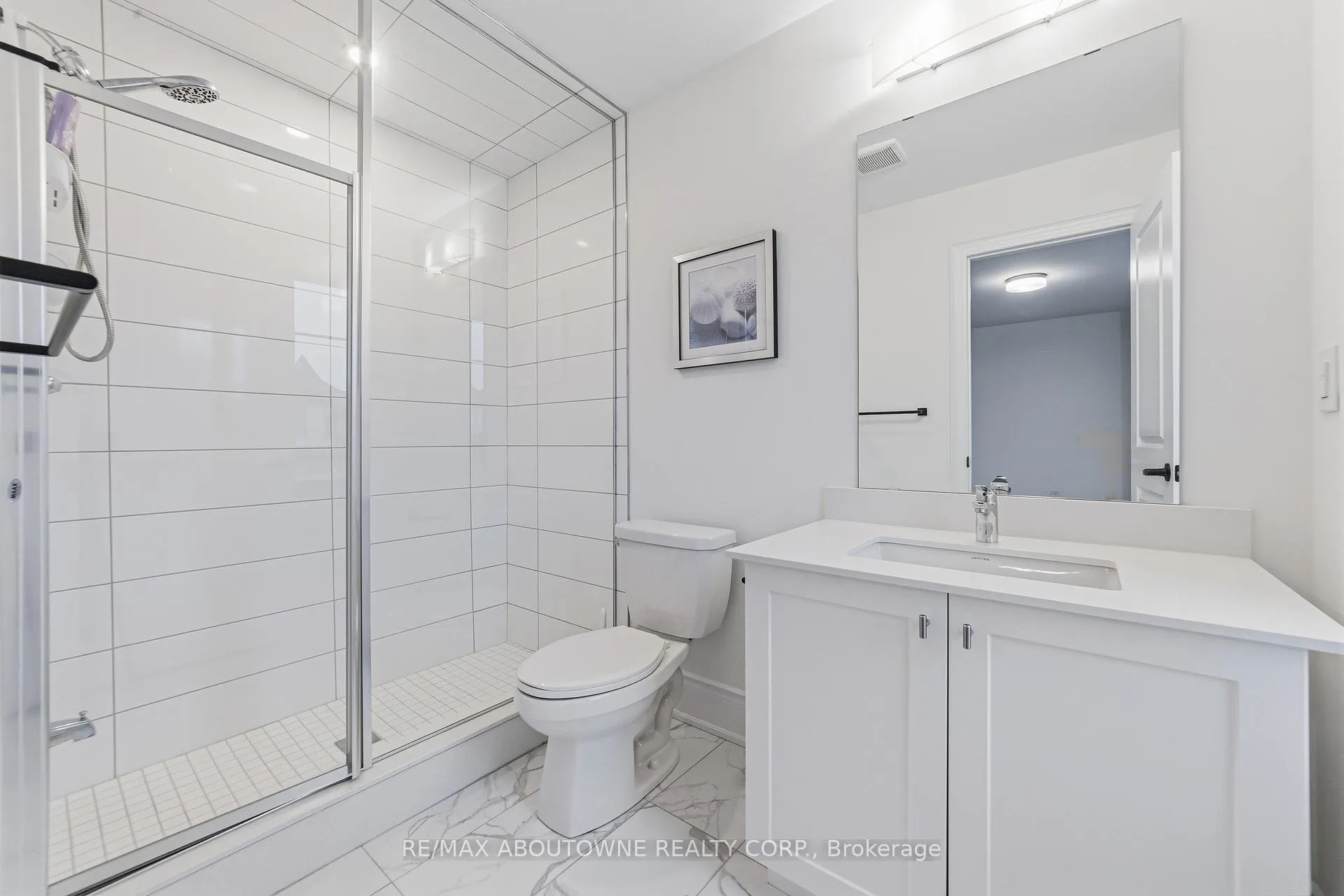 Photo 24 of 477 Parent Place, Milton, Ford — HOMEH