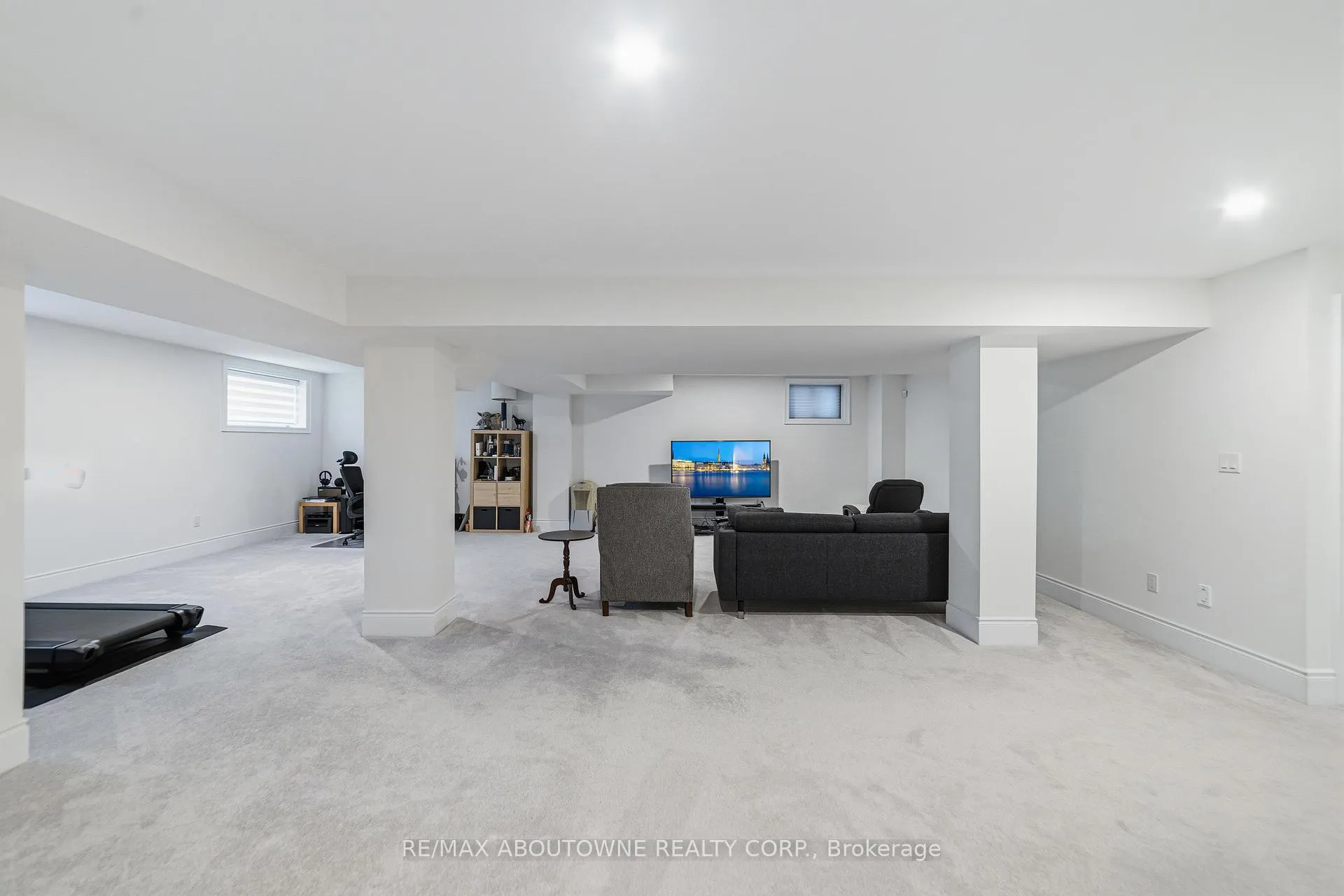 Photo 33 of 477 Parent Place, Milton, Ford — HOMEH