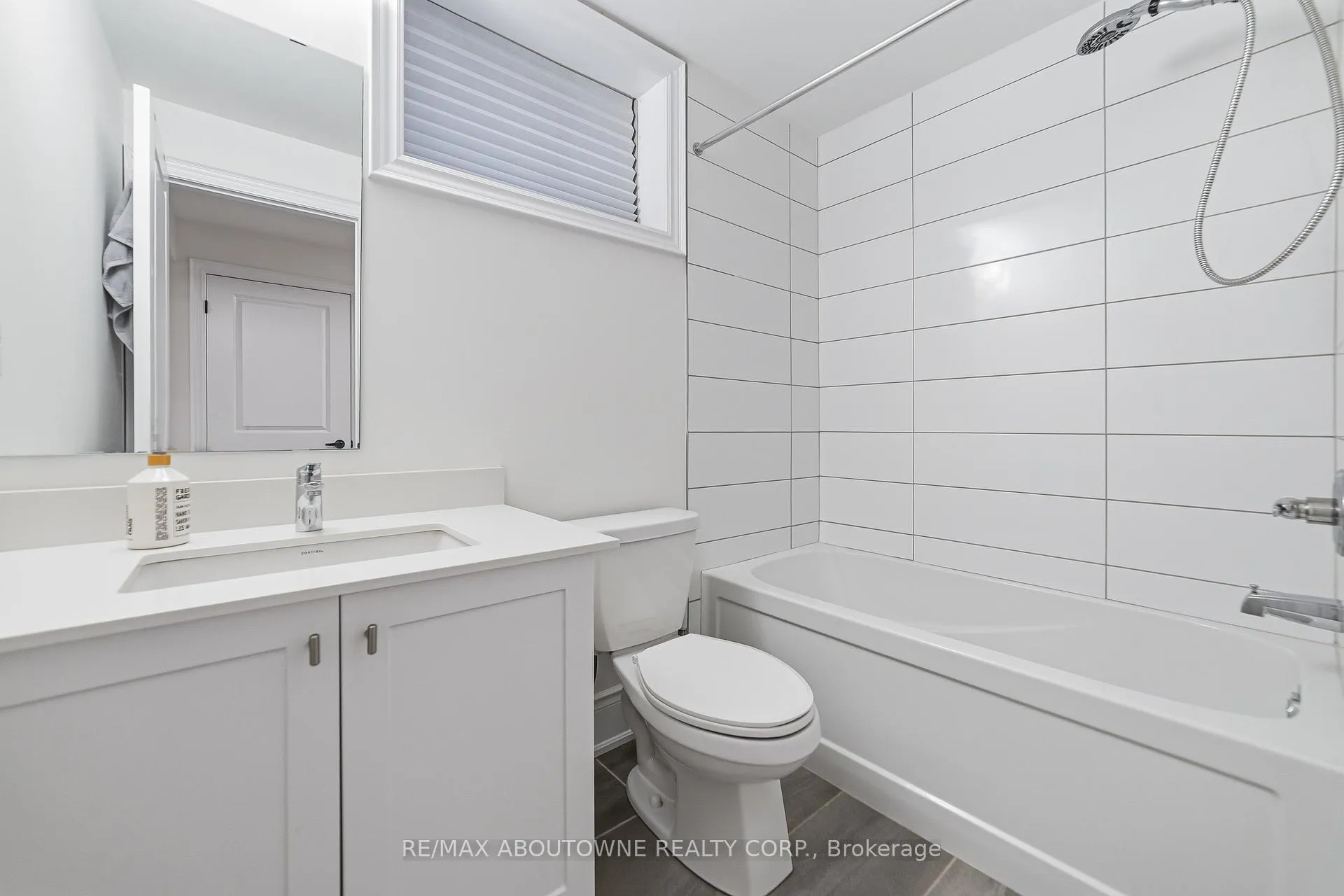 Photo 35 of 477 Parent Place, Milton, Ford — HOMEH