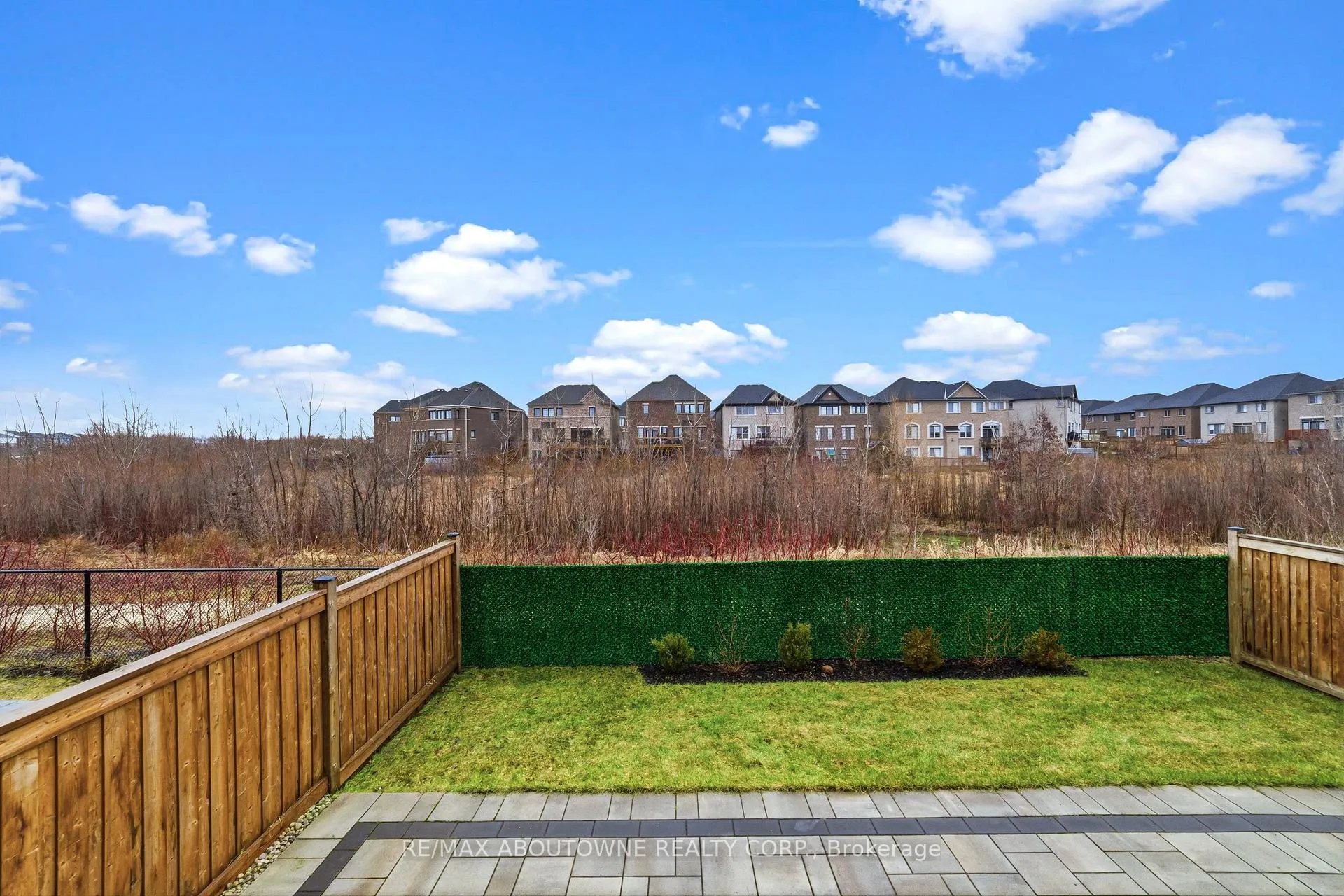Photo 36 of 477 Parent Place, Milton, Ford — HOMEH