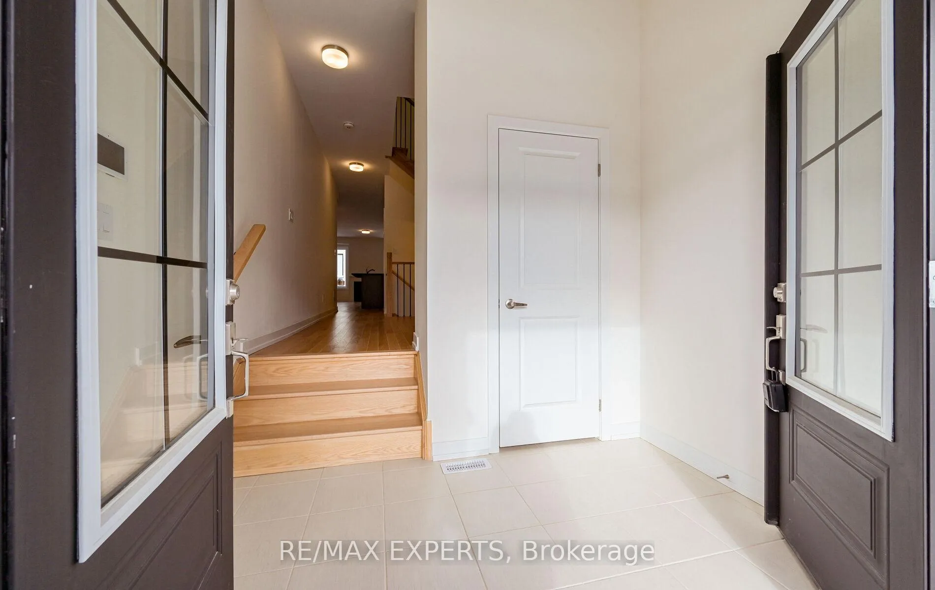Photo 2 of 28 Raja Street, Brampton, Bram East — HOMEH