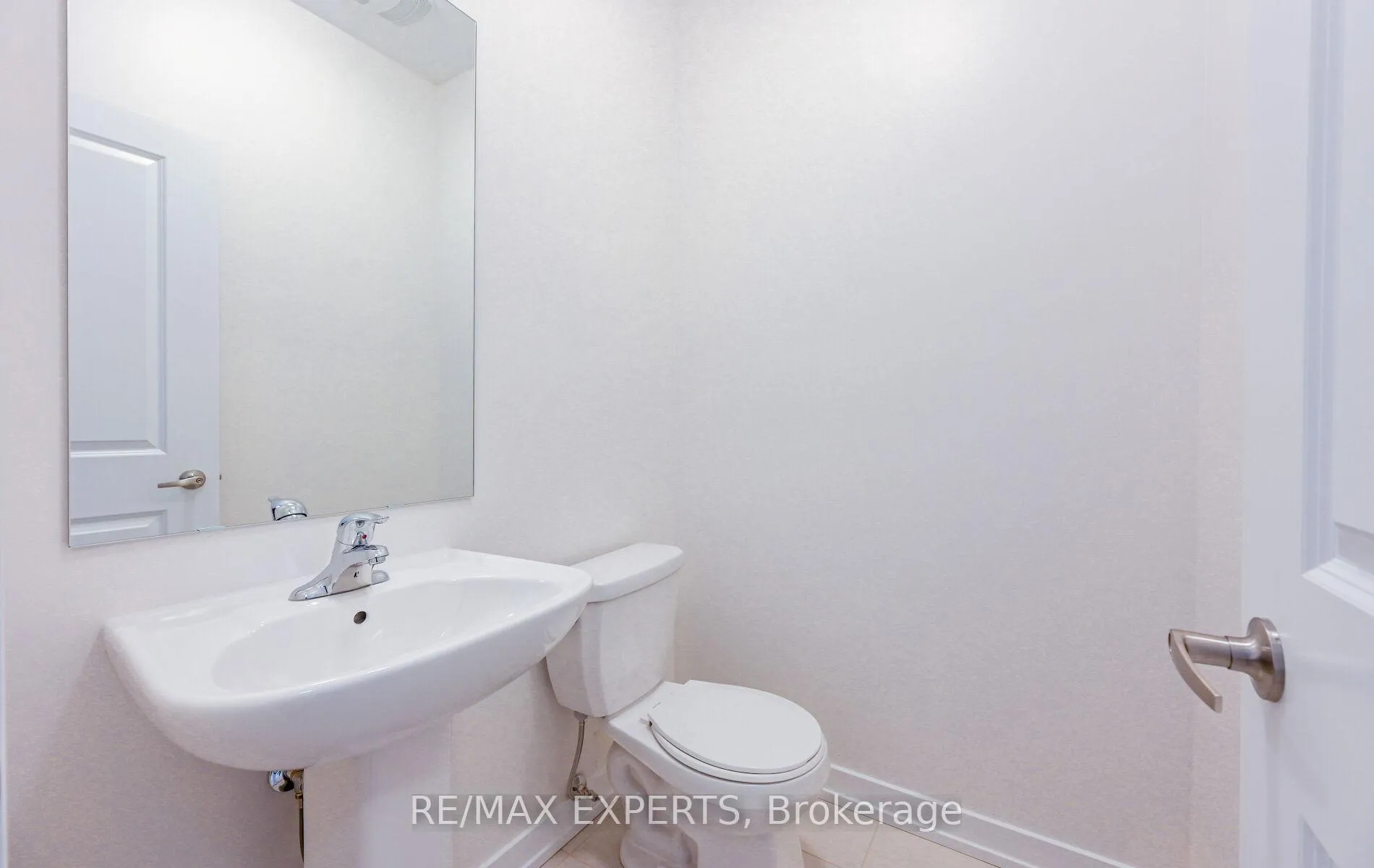 Photo 10 of 28 Raja Street, Brampton, Bram East — HOMEH