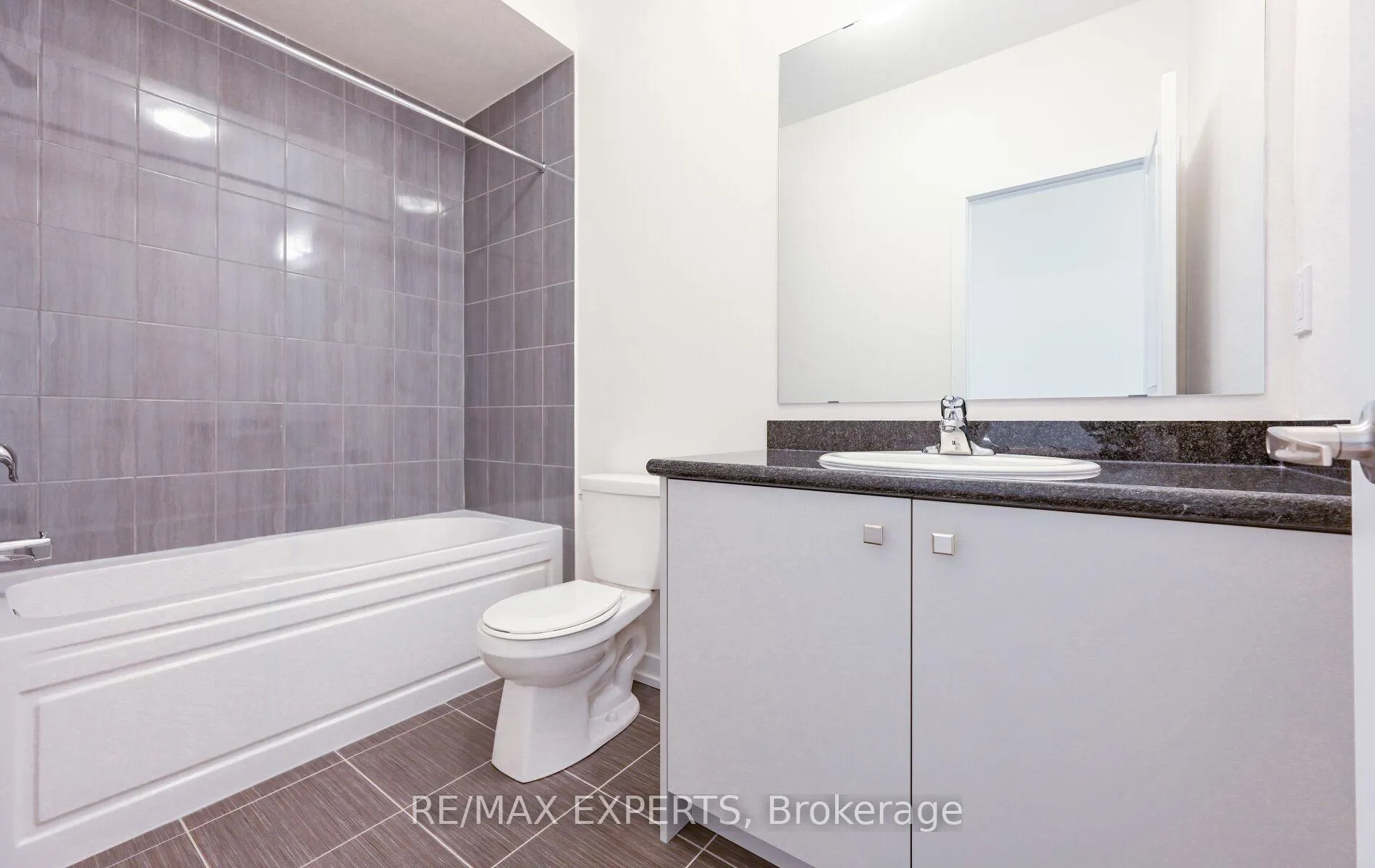 Photo 18 of 28 Raja Street, Brampton, Bram East — HOMEH
