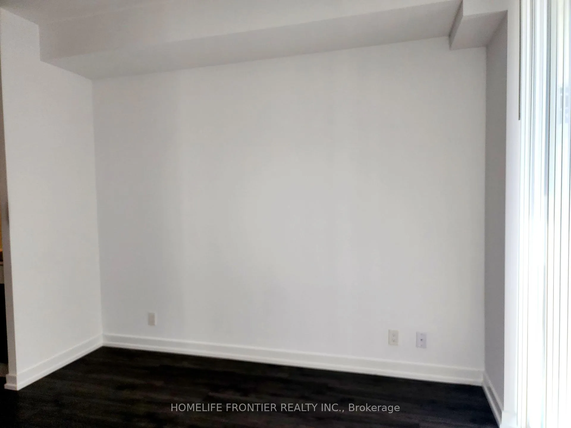 Photo 2 of Unit 717, 33 Helendale Avenue, Toronto, Yonge-Eglinton — HOMEH